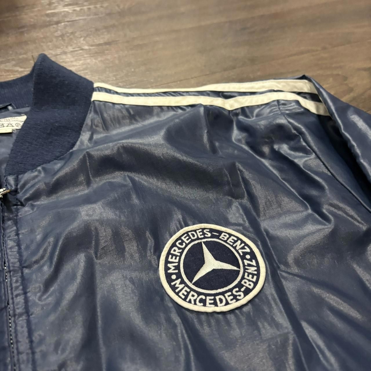 Designer Vintage Mercedes Benz windbreaker 80s 52 M/L Size US L / EU 52-54 / 3 - 1 Thumbnail