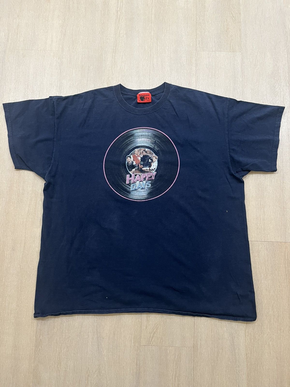 Other Happy days shirt XXL Size US XXL / EU 58 / 5 - 1 Thumbnail