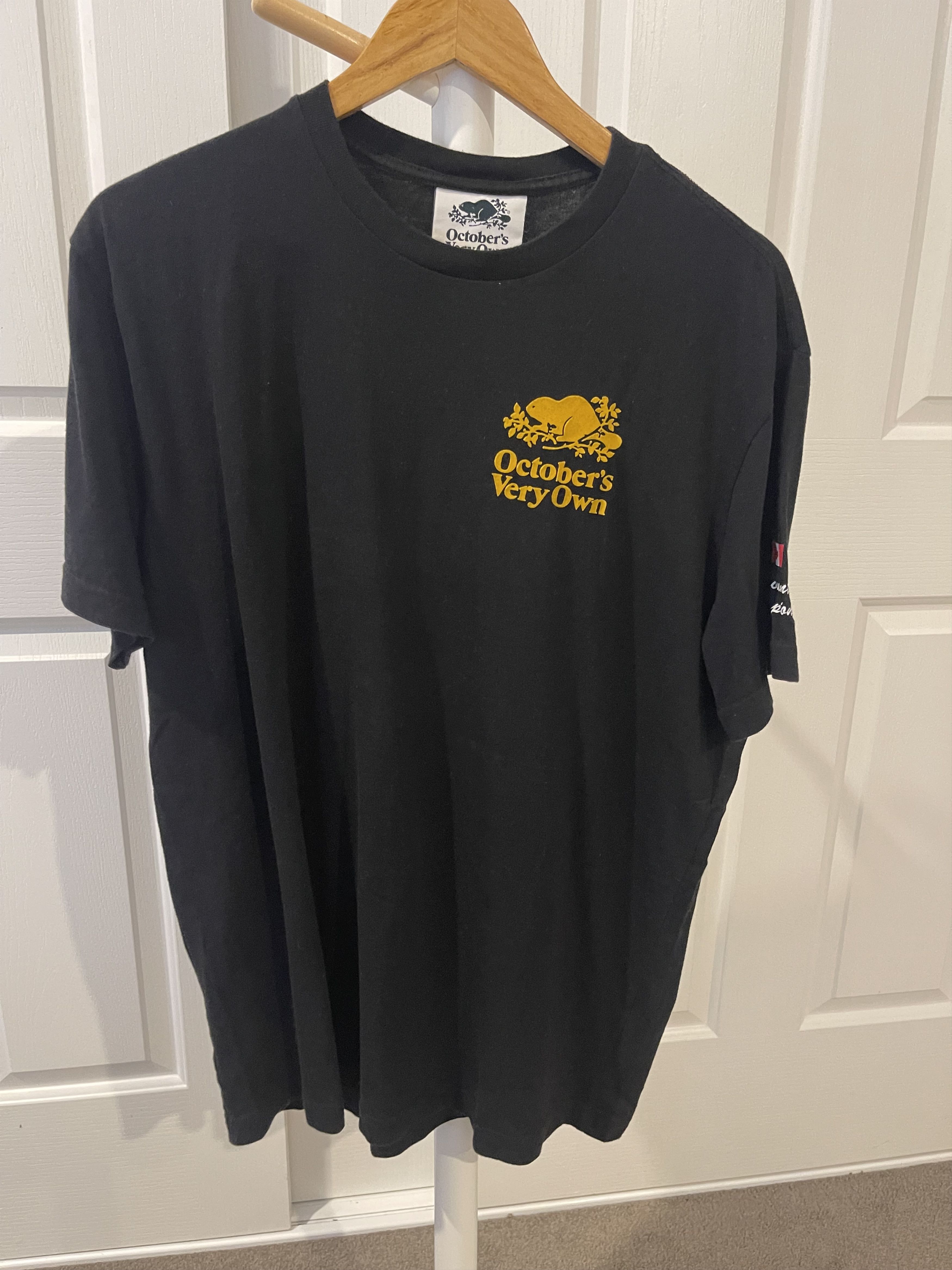 October's Very Own October’s Very Own black and yellow T-shirt. Size US L / EU 52-54 / 3 - 1 Thumbnail