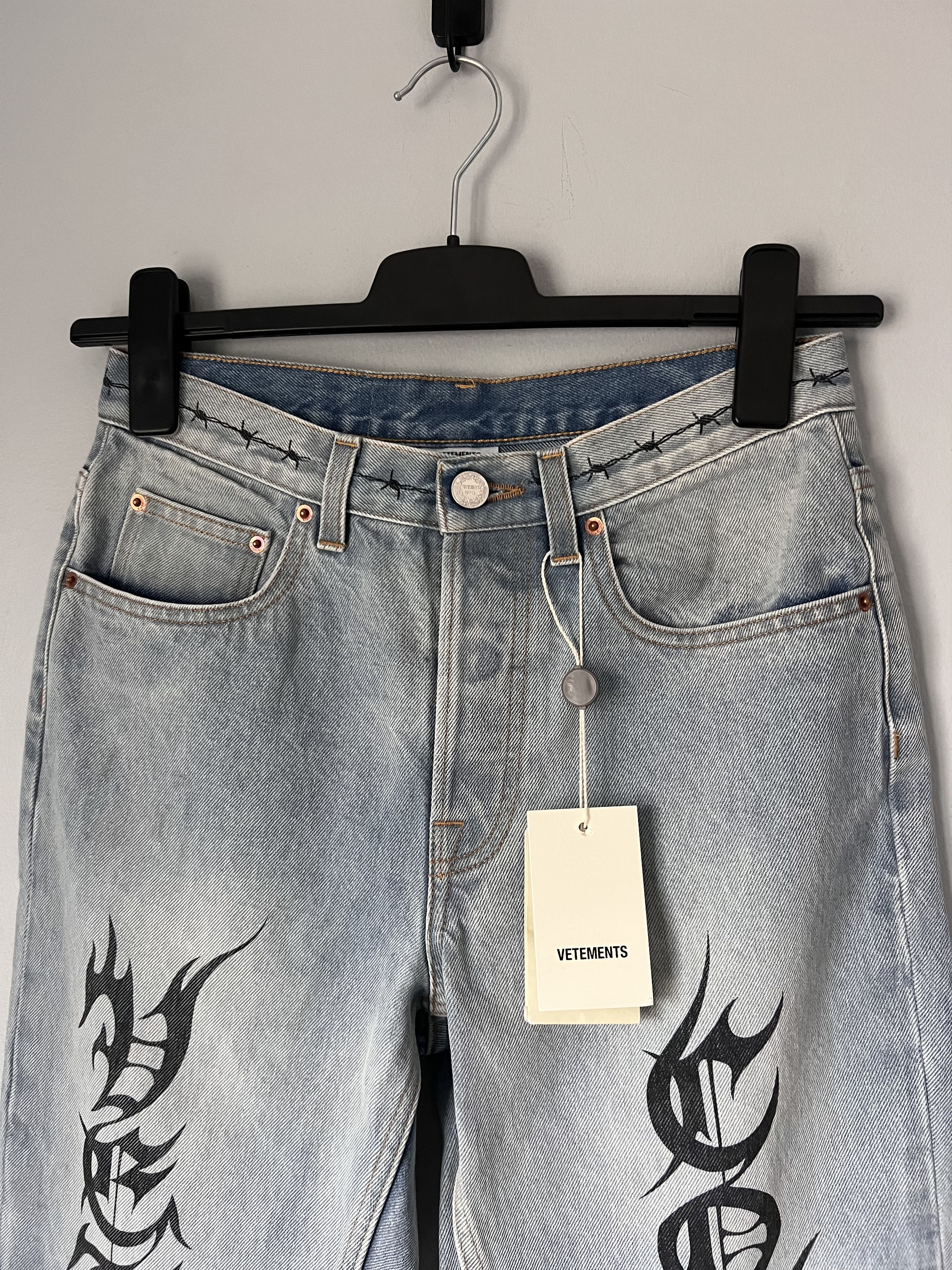 Vetements VETEMENTS Fire Logo Magic Jeans in Blue Size 29" - 2 Thumbnail