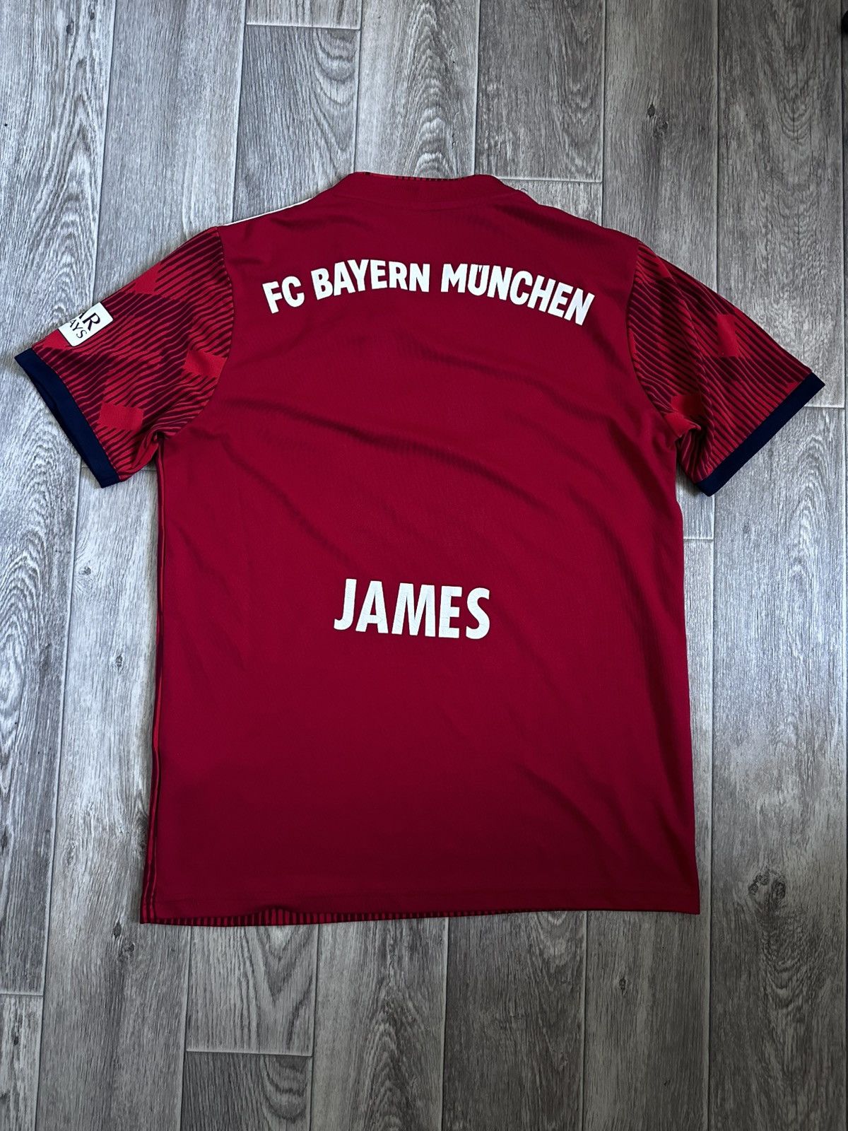 Adidas Adidas FC Bayern München Home Jersey 2018/19 James Rodríguez Size US M / EU 48-50 / 2 - 12 Thumbnail