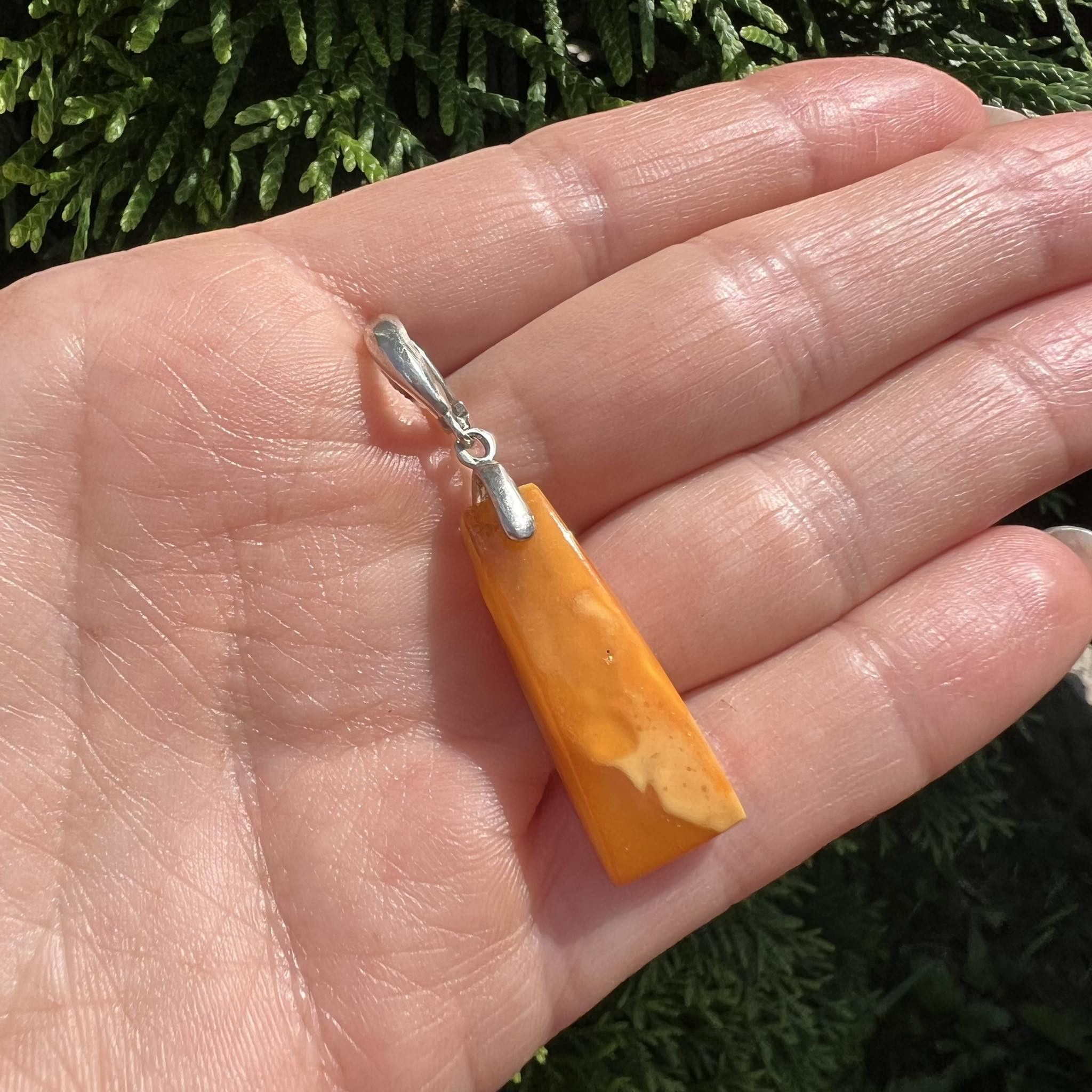 Vintage Vintage Sterling Silver Pendant Yellow Baltic Amber Stone Size ONE SIZE - 2 Thumbnail