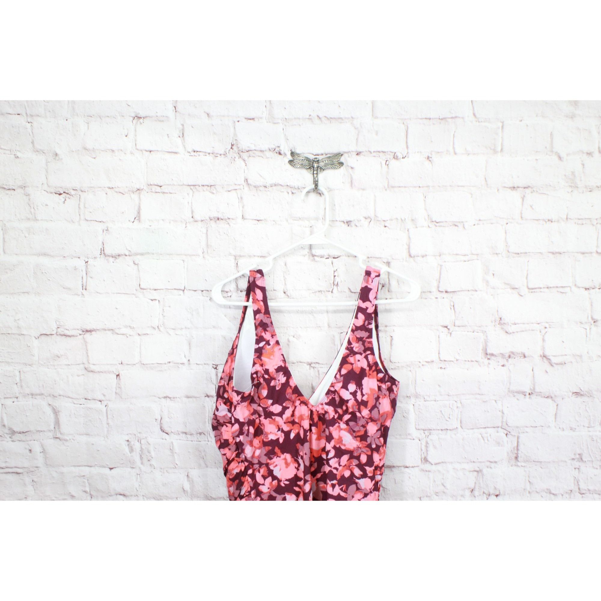 L.L. Bean LL Bean Women's Shaping Swimwear Tanksuit Floral Pink Print Size 3XL / US 20-22 - 4 Thumbnail