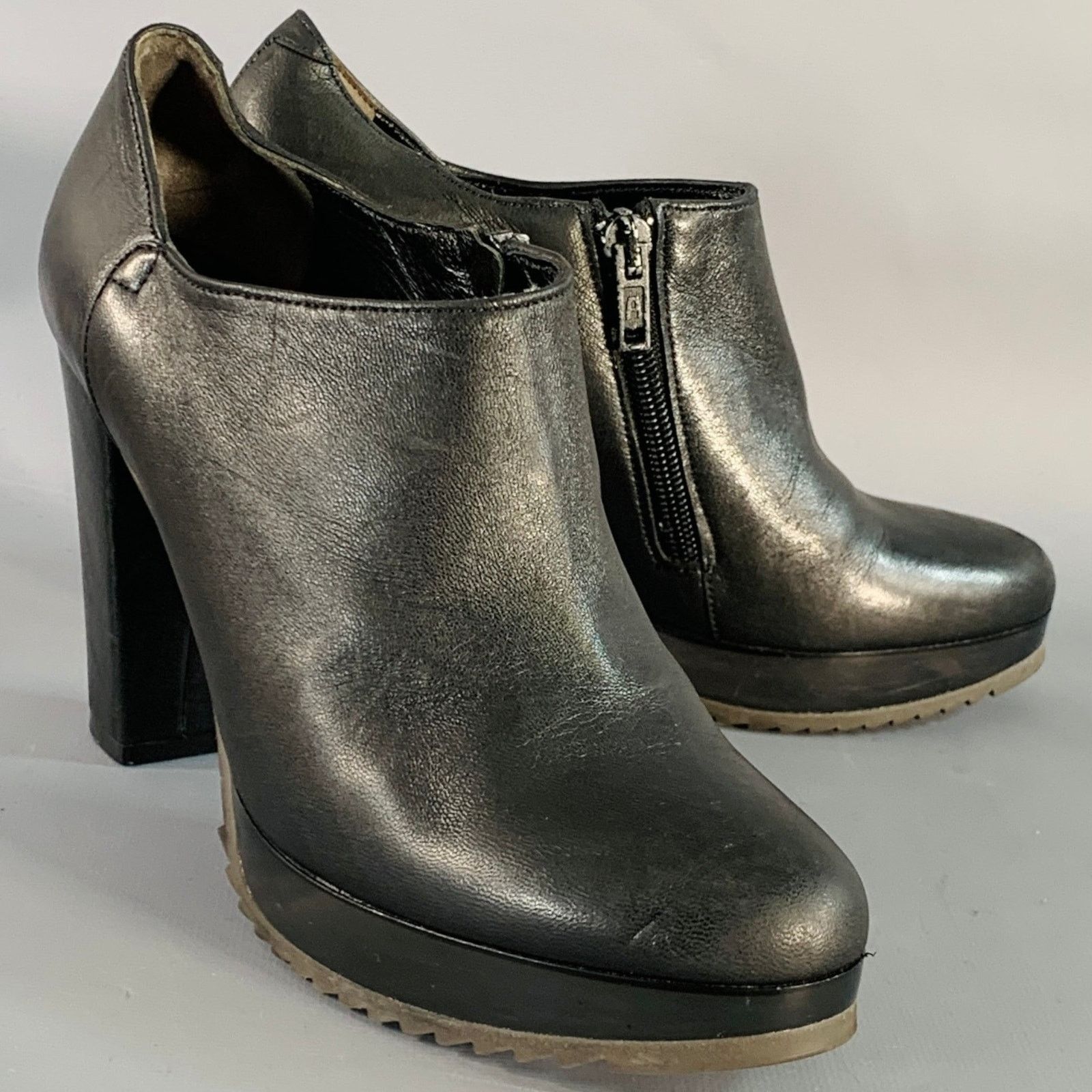 Robert Clergerie ROBERT CLERGERIE Black Leather Platform Ankle Booties Size US 6 / IT 36 - 1 Thumbnail