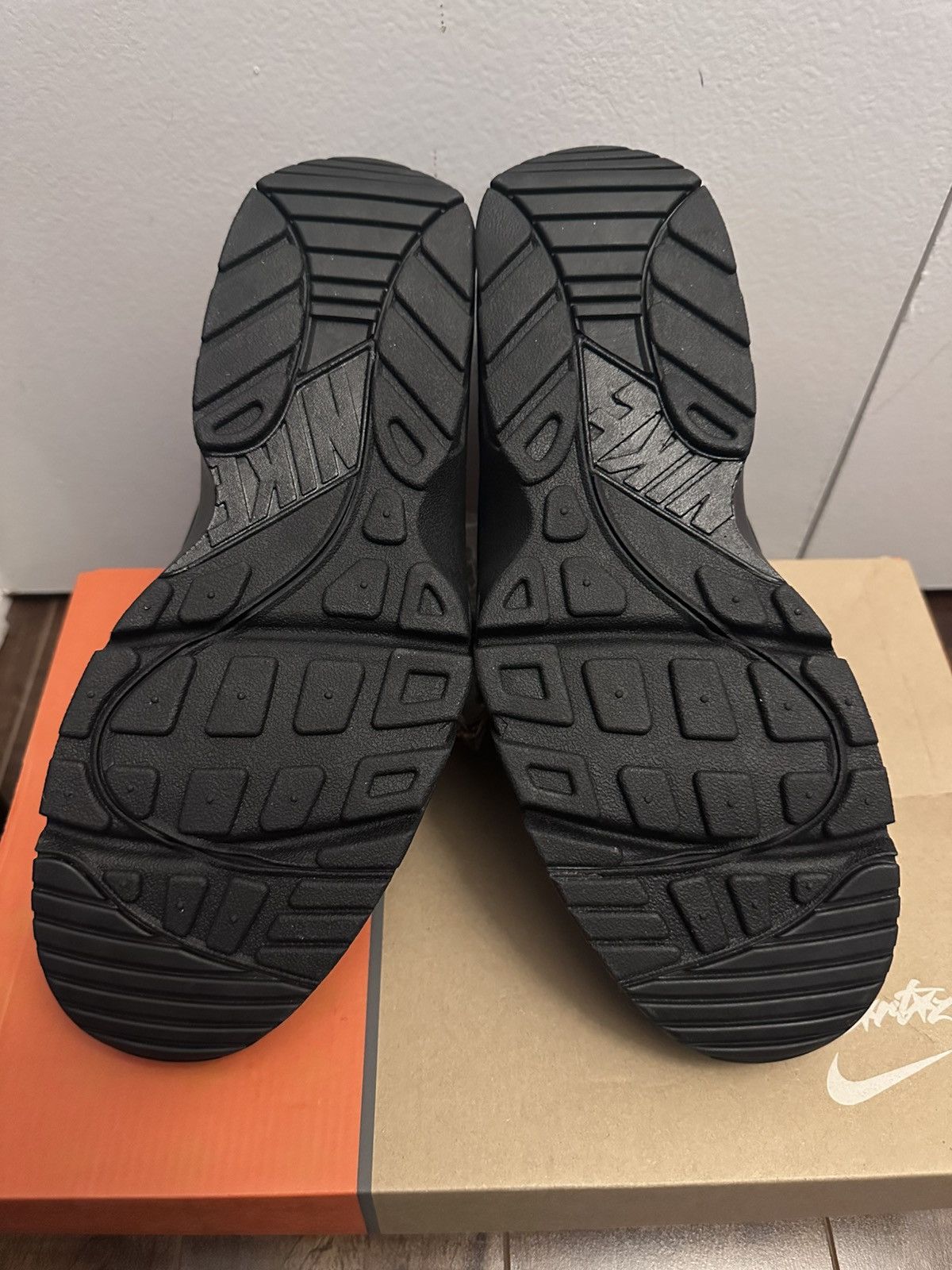 Corteiz × Nike Nike x Corteiz Air Trainer Huarache SP Size US 8.5 / EU 41-42 - 8 Thumbnail