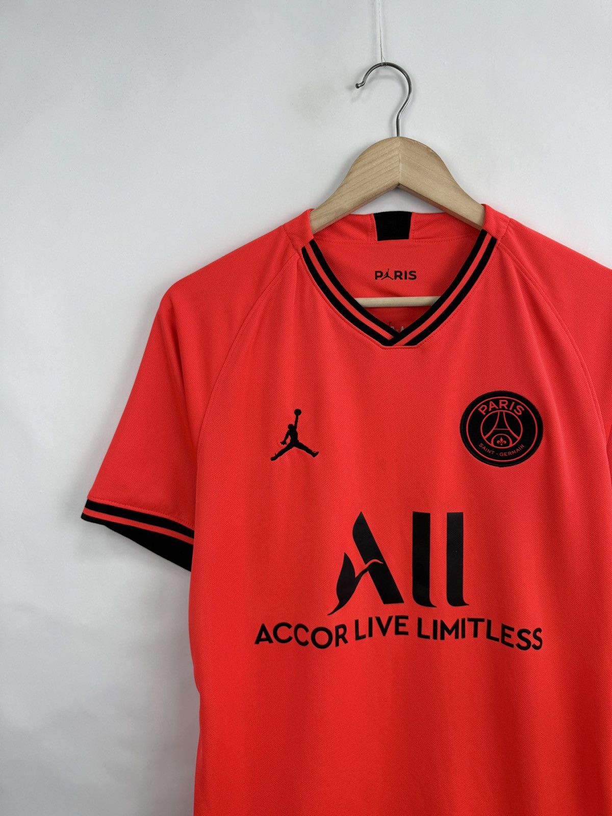 Jordan Brand 🇫🇷 2019/20 Jordan PSG Paris Saint Germain Soccer Jersey Rare Size US M / EU 48-50 / 2 - 4 Thumbnail