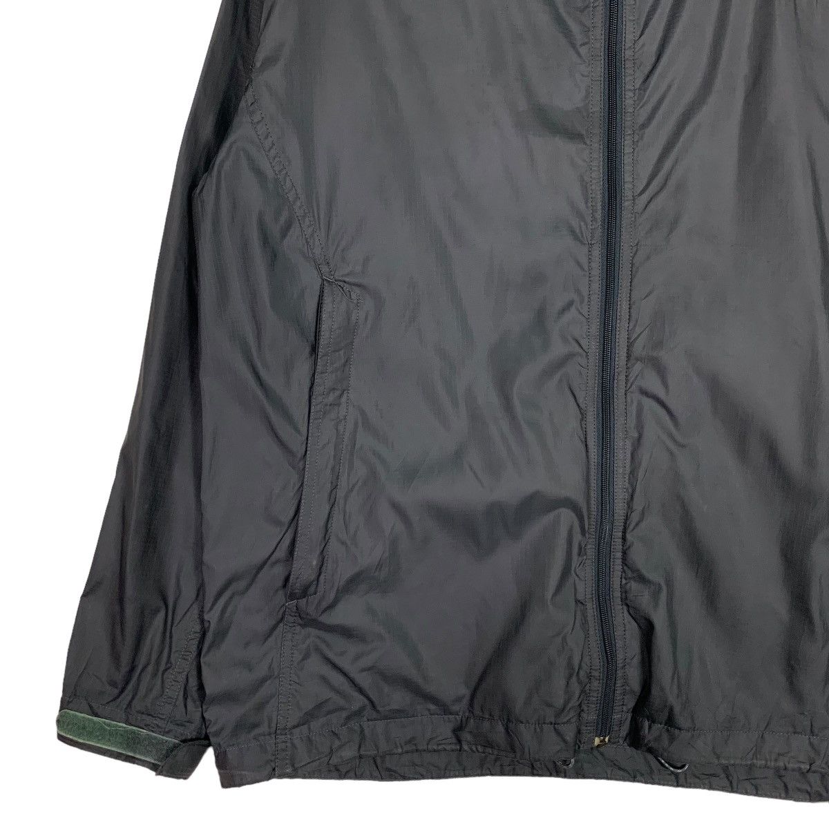 The North Face THE NORTH FACE Embroidery Logo Light Jacket #0573-C26 Size US L / EU 52-54 / 3 - 5 Thumbnail