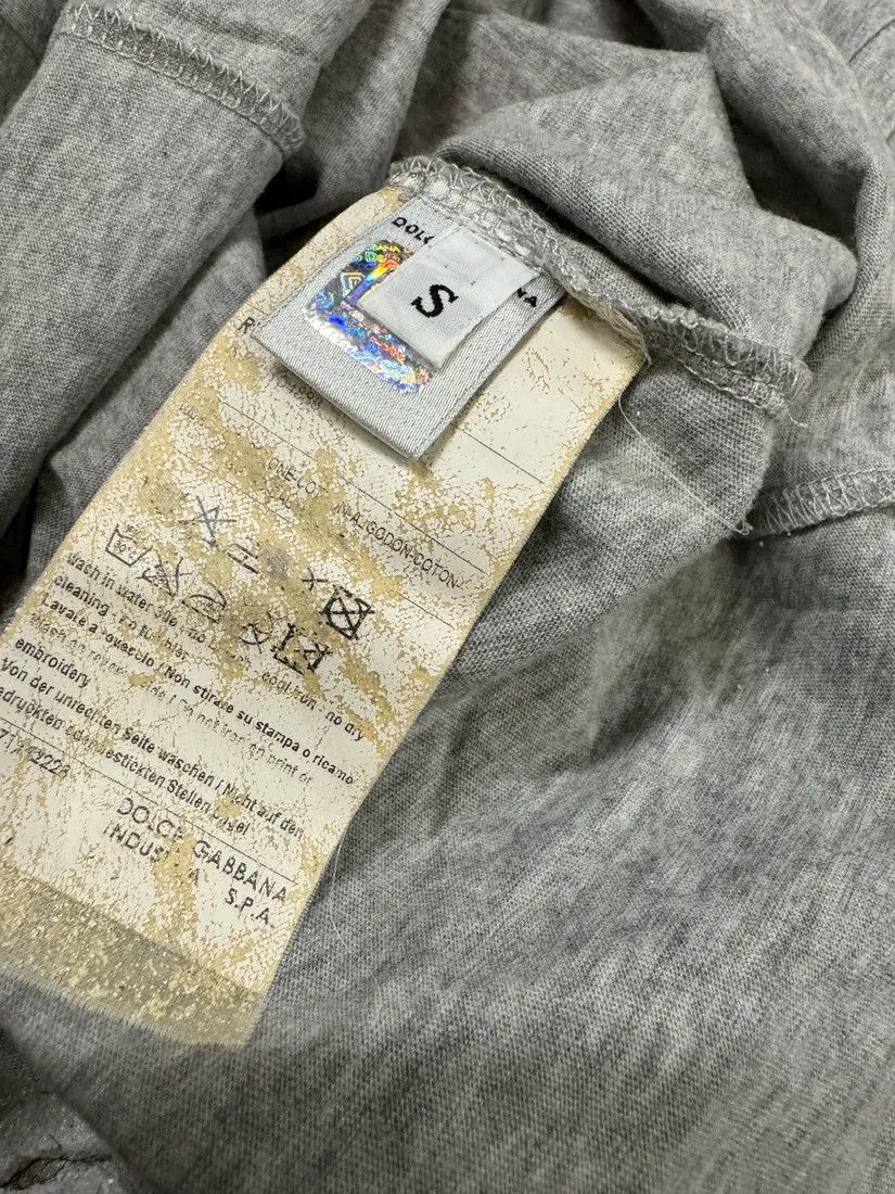 Designer × Dolce & Gabbana × Vintage 2000s Dolce & Gabbana Bull Espana Grey T-Shirt Size US XS / EU 42 / 0 - 7 Thumbnail