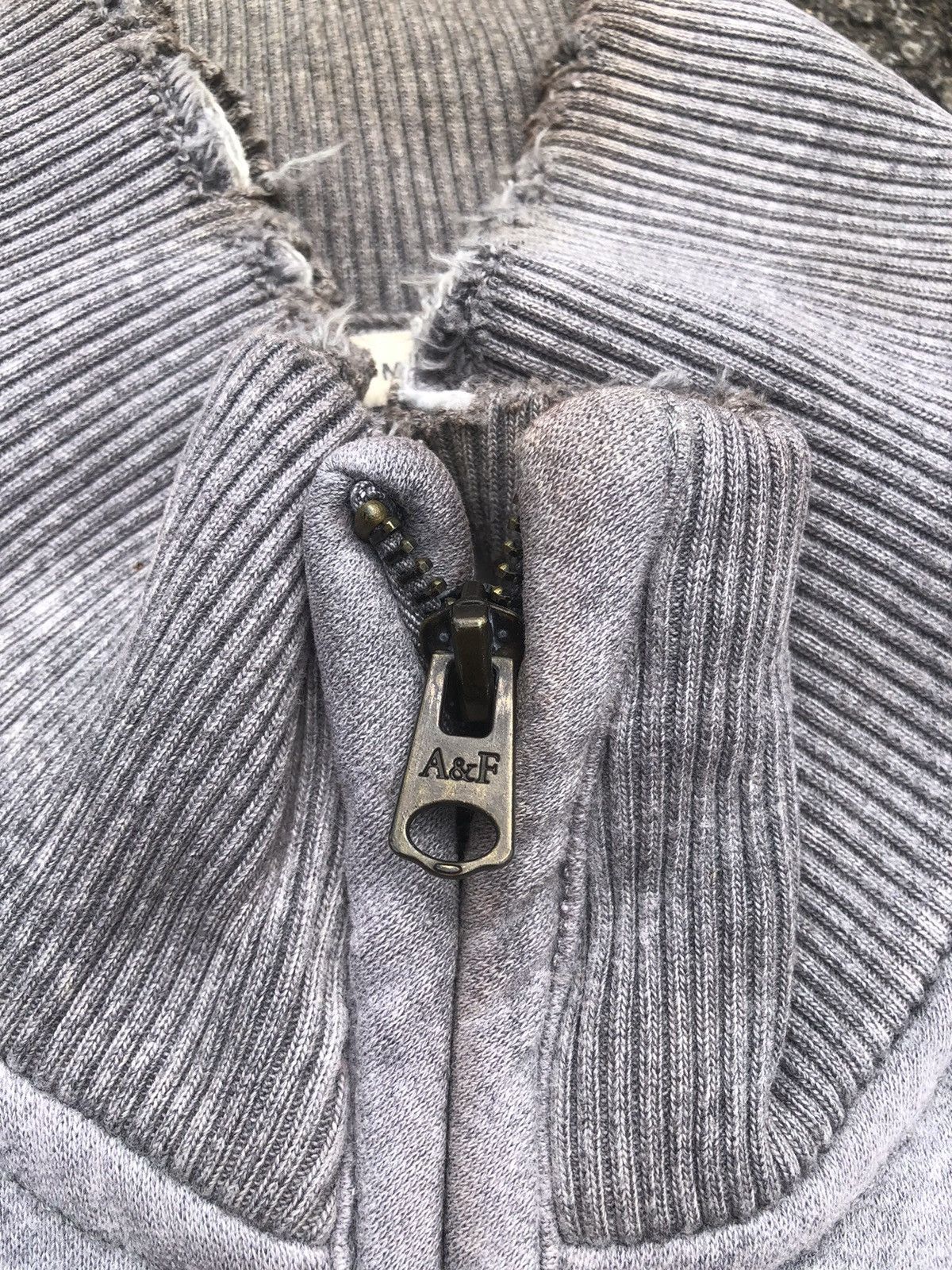 Abercrombie & Fitch Vintage Abercrombie & Fitch Big Logo Zipper Sweater Size US M / EU 48-50 / 2 - 12 Thumbnail