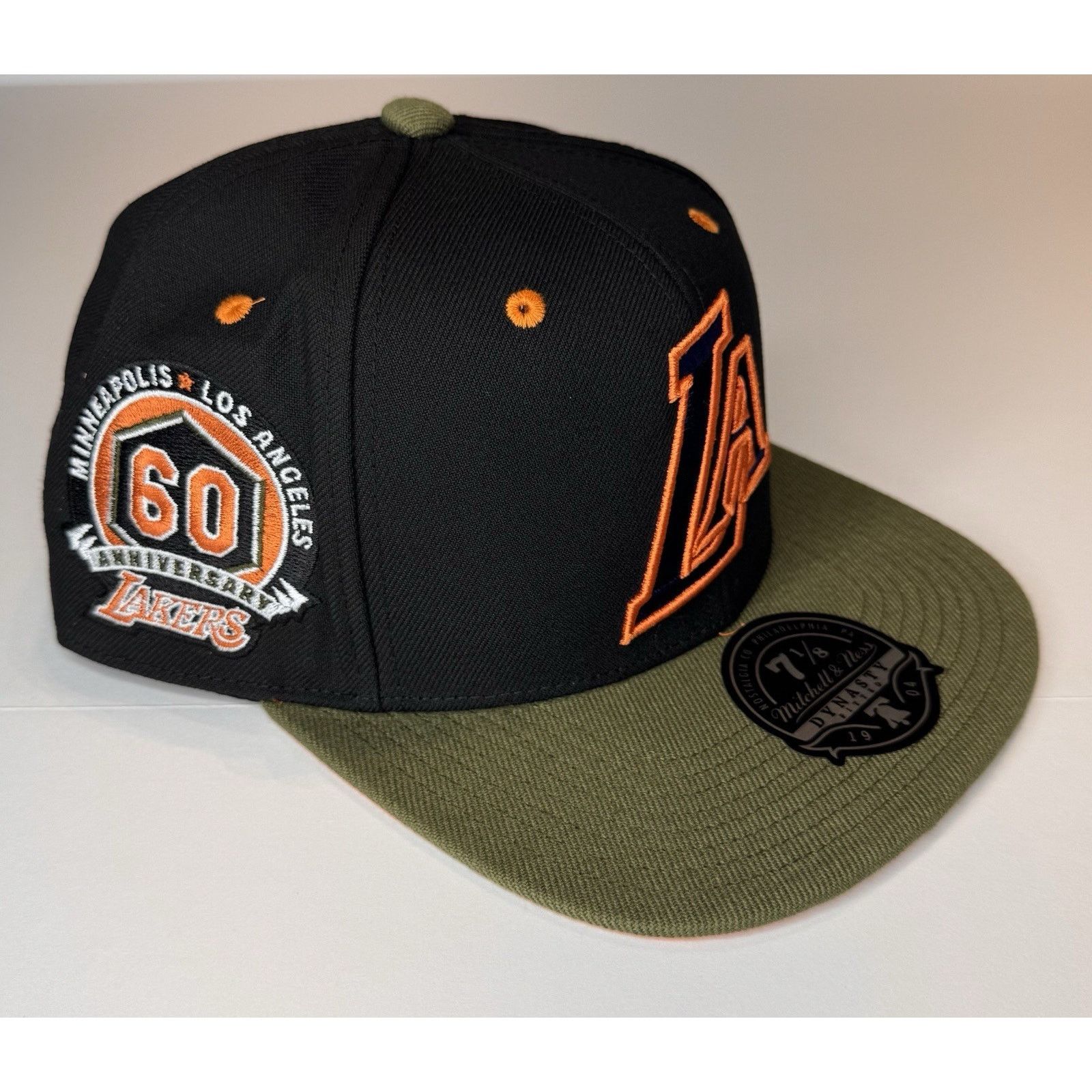 Mitchell & Ness Mitchell & Ness LA Lakers Dynasty Fitted 60th 7 1/8" Hat Size 36 - 3 Thumbnail