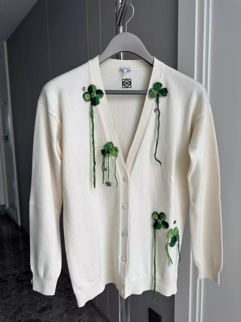 Loewe Loewe Beige Four Leaf Clover Knit Cardigan-dmc Size US S / EU 44-46 / 1 - 1 Thumbnail