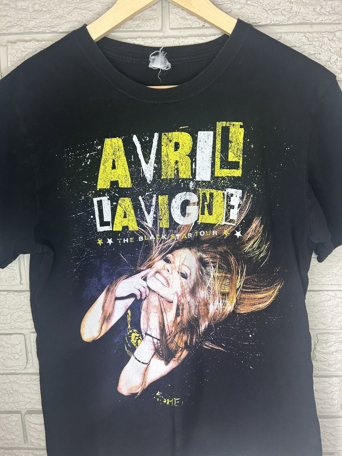 Band Tees × Vintage Vintage Avril Lavigne The Black Star Tour T Shirt Rare Size US S / EU 44-46 / 1 - 2 Thumbnail
