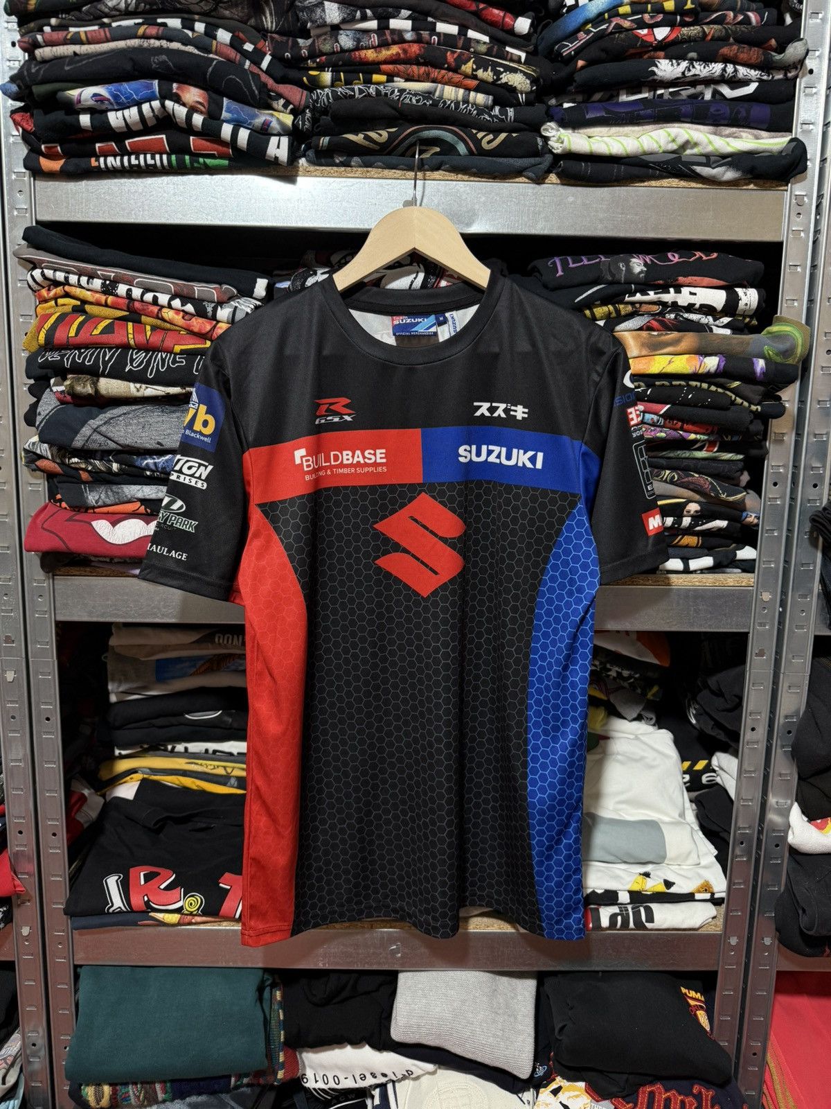 Vintage Suzuki BuildBase Superbike Official Team Hawk Racing T-Shirt Size US M / EU 48-50 / 2 - 1 Thumbnail