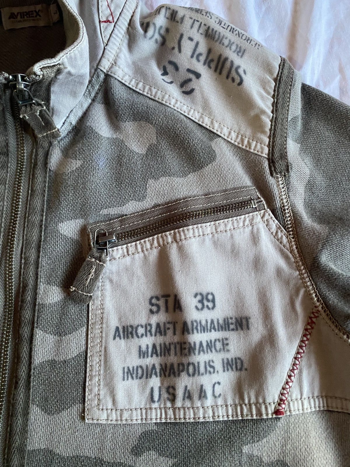 Avirex vintage camo military avirex indianapolis jacket Size US L / EU 52-54 / 3 - 5 Thumbnail