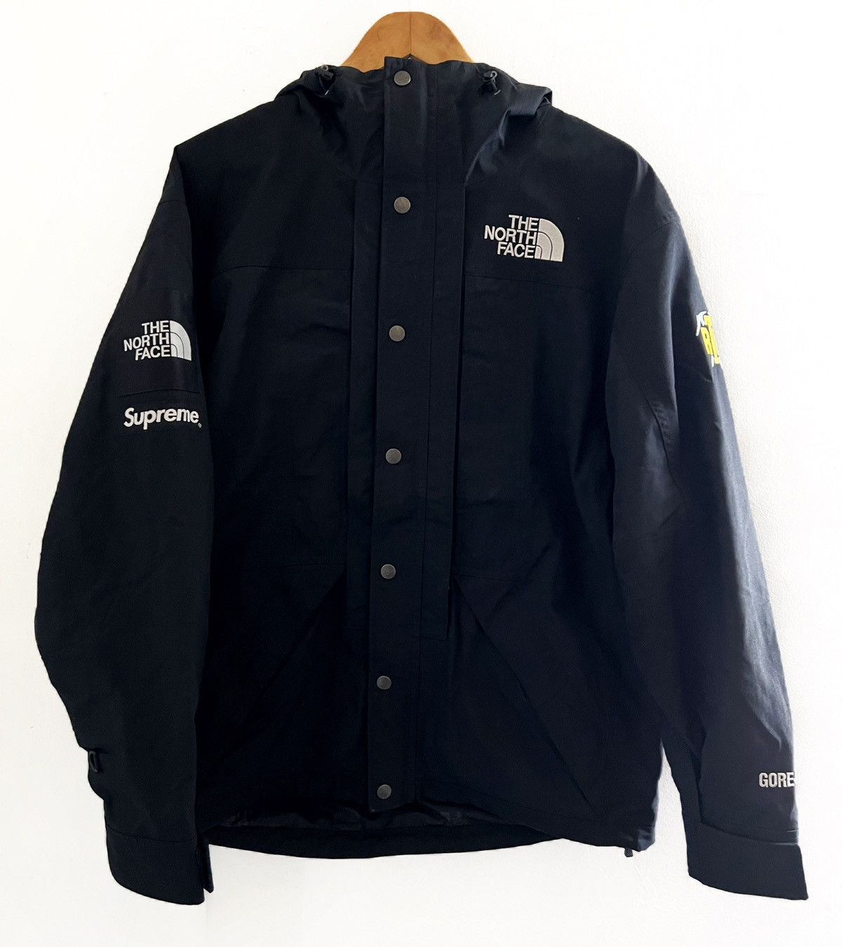 Supreme × The North Face Supreme x The North face RTG SS20 Size US M / EU 48-50 / 2 - 1 Thumbnail