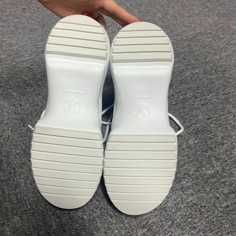 Louis Vuitton Louis Vuitton White Comfortable Simple Low-Top Lifestyle C Size US 7 / IT 37 - 4 Thumbnail
