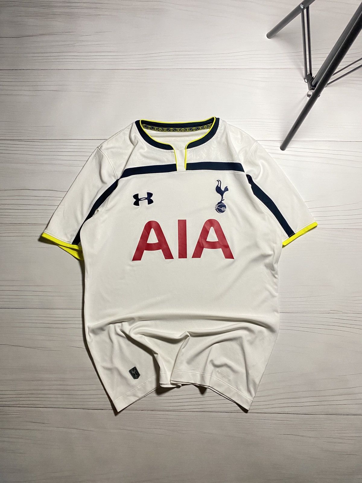 Under Armour × Vintage Under Armour Tottenham Hotspur 2014/15 home soccer jersey Size US L / EU 52-54 / 3 - 1 Thumbnail
