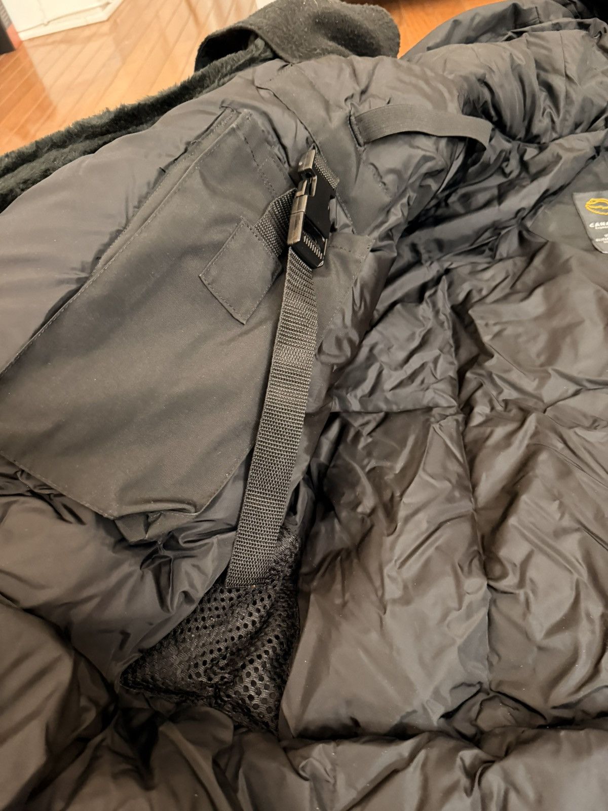 Canada Goose Canada Goose Snow Mantra Parka Size US XL / EU 56 / 4 - 15 Thumbnail