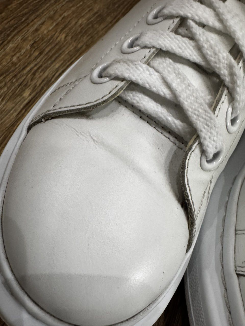 Alexander McQueen Alexander McQueen Oversized Sneakers Size 40 Size US 9 / IT 39 - 17 Thumbnail