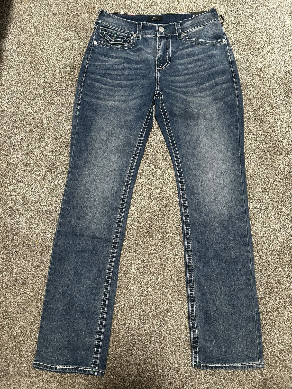 True Religion True Religion mid-rise, straight or bootcut jeans Size US 31 - 1 Thumbnail