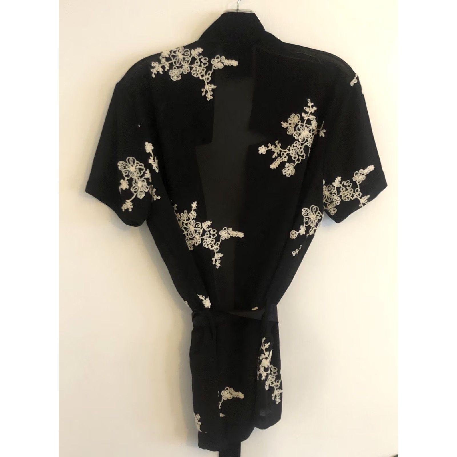 Vintage ORTTU Star Neck Belted Sheer Cardigan Men’s Medium Black w/Ivory Floral Accents Size US M / EU 48-50 / 2 - 5 Thumbnail