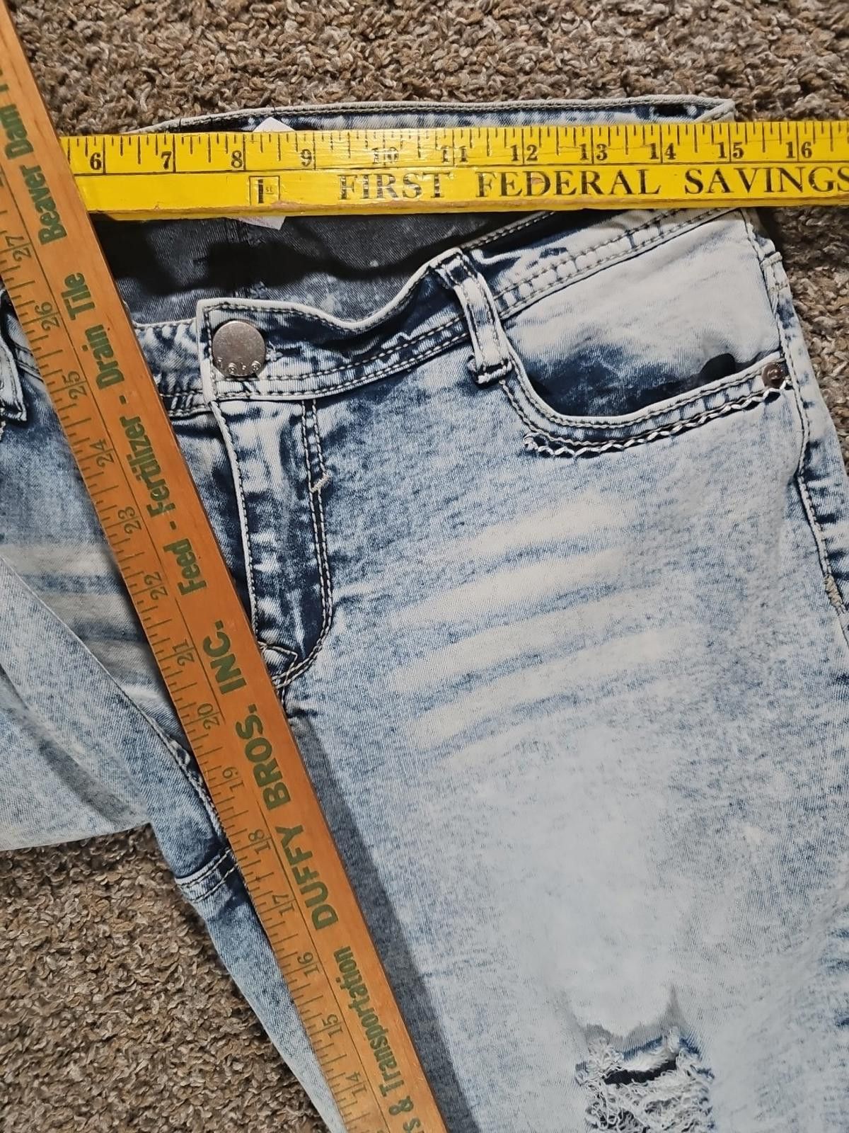NBDN Nobrandedon NOBO No Boundaries Cuffed Capris 13 Size 30" / US 8 / IT 44 - 5 Thumbnail