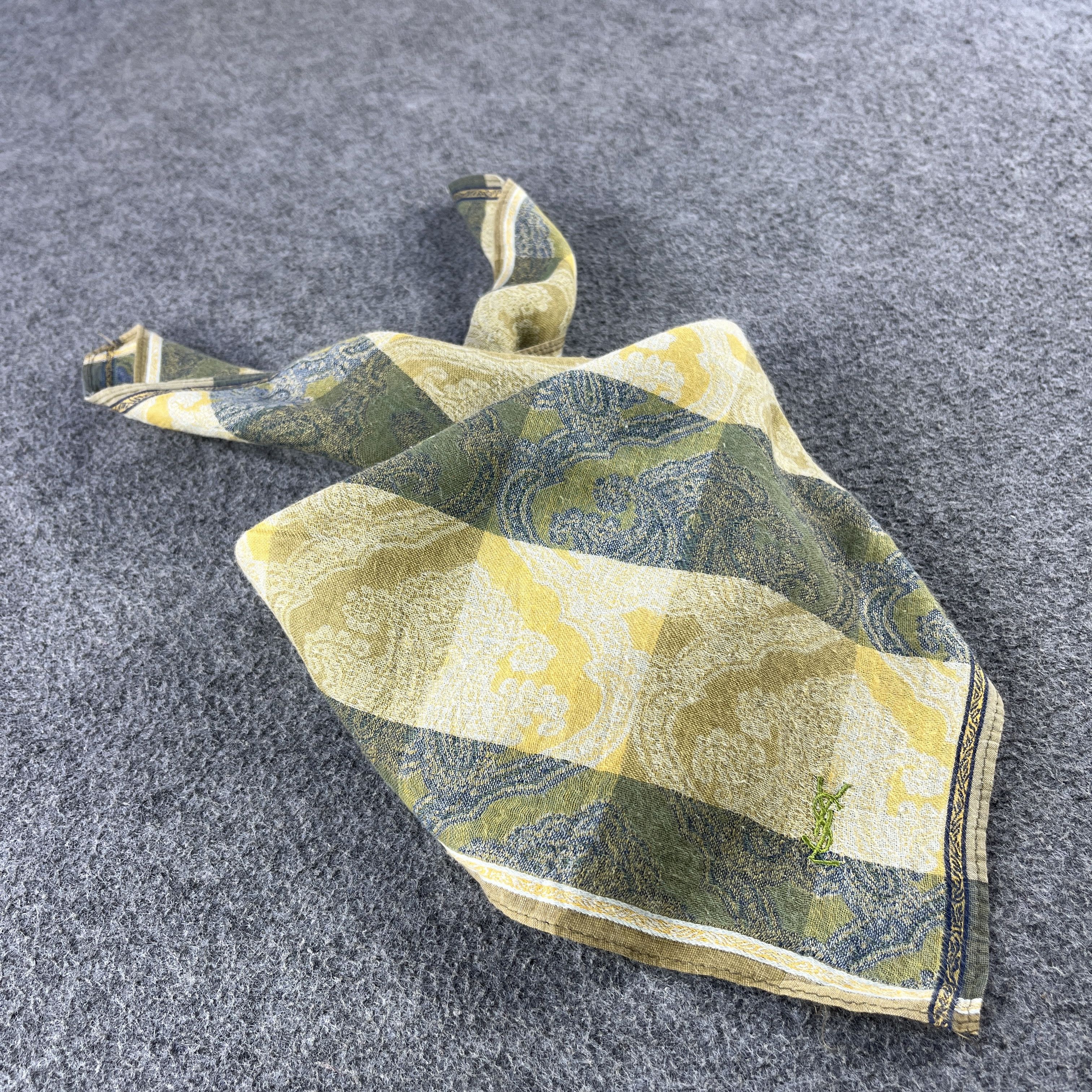 Vintage × Yves Saint Laurent Yves Saint Laurent Handkerchiefs Bandana Neckerchief B092 Size ONE SIZE - 2 Thumbnail