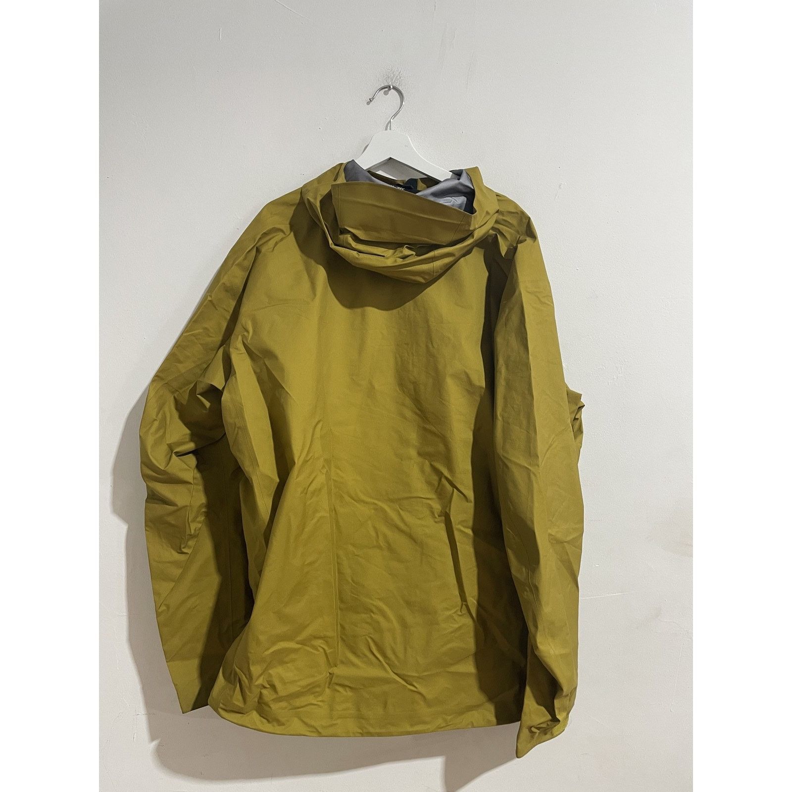Arc'teryx ARC'TERYX BETA LT GORETEX YUKON JACKET SIZE XXL PREOWNED Size US XXL / EU 58 / 5 - 2 Thumbnail