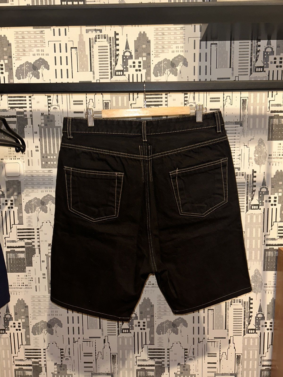 Rick Owens Drkshdw Rick Owens FW18 Collapse Cut Shorts Size US 34 / EU 50 - 4 Thumbnail