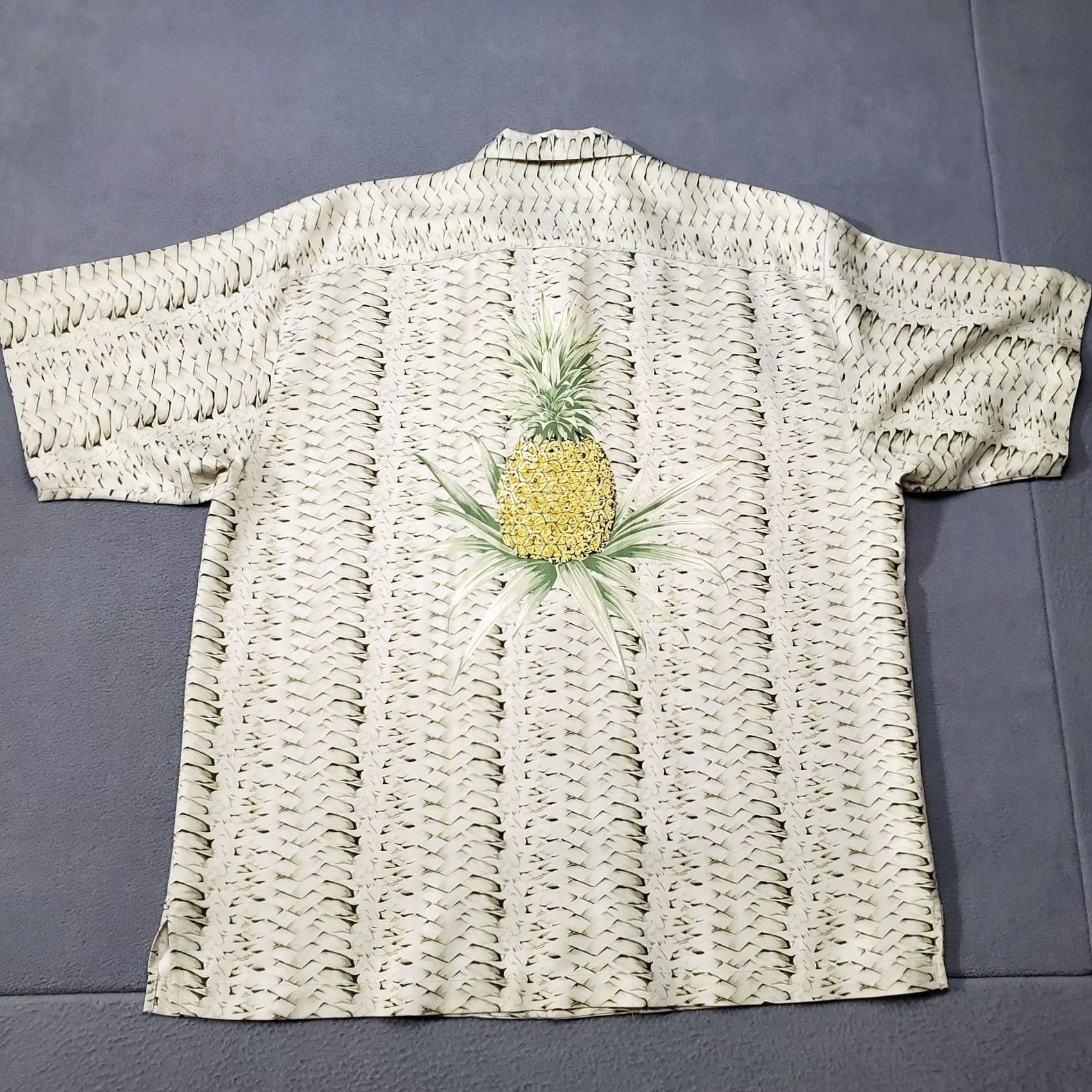 Tommy Bahama Tommy Bahama Shirt Mens Large Ivory White Floral Silk Hawaiian Pineapple Print Short Sleeve Button Up Aloha Beach Vacation Camp Tropical Size US L / EU 52-54 / 3 - 2 Thumbnail
