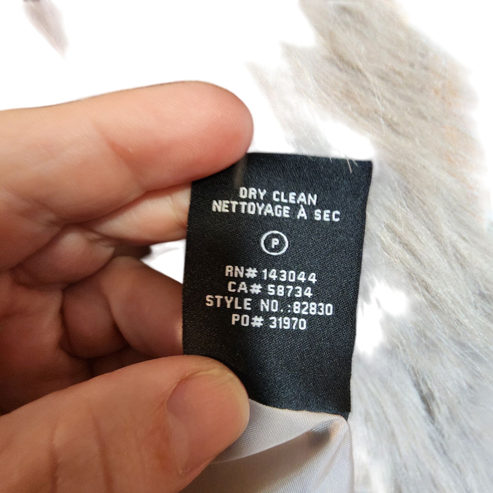 7 For All Mankind 7 For All Mankind Gray Faux Fur Chubby Jacket Womens Size S Size S / US 4 / IT 40 - 7 Thumbnail