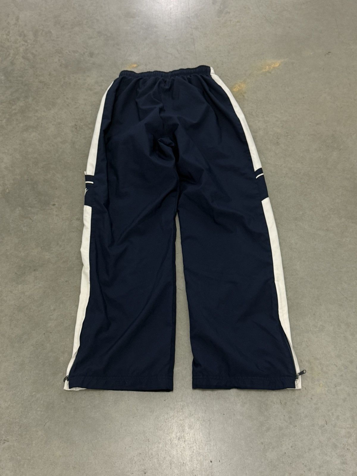Nike Vintage Nike Track Pants Insulated Navy Cargos USA Y2K XS Size US 26 / EU 42 - 4 Thumbnail