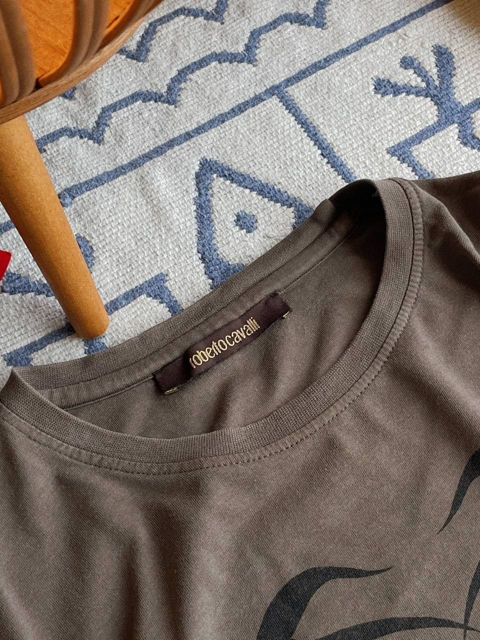 Roberto Cavalli Roberto Cavalli T-Shirt Beige Tribal Logo Size S / US 4 / IT 40 - 7 Thumbnail