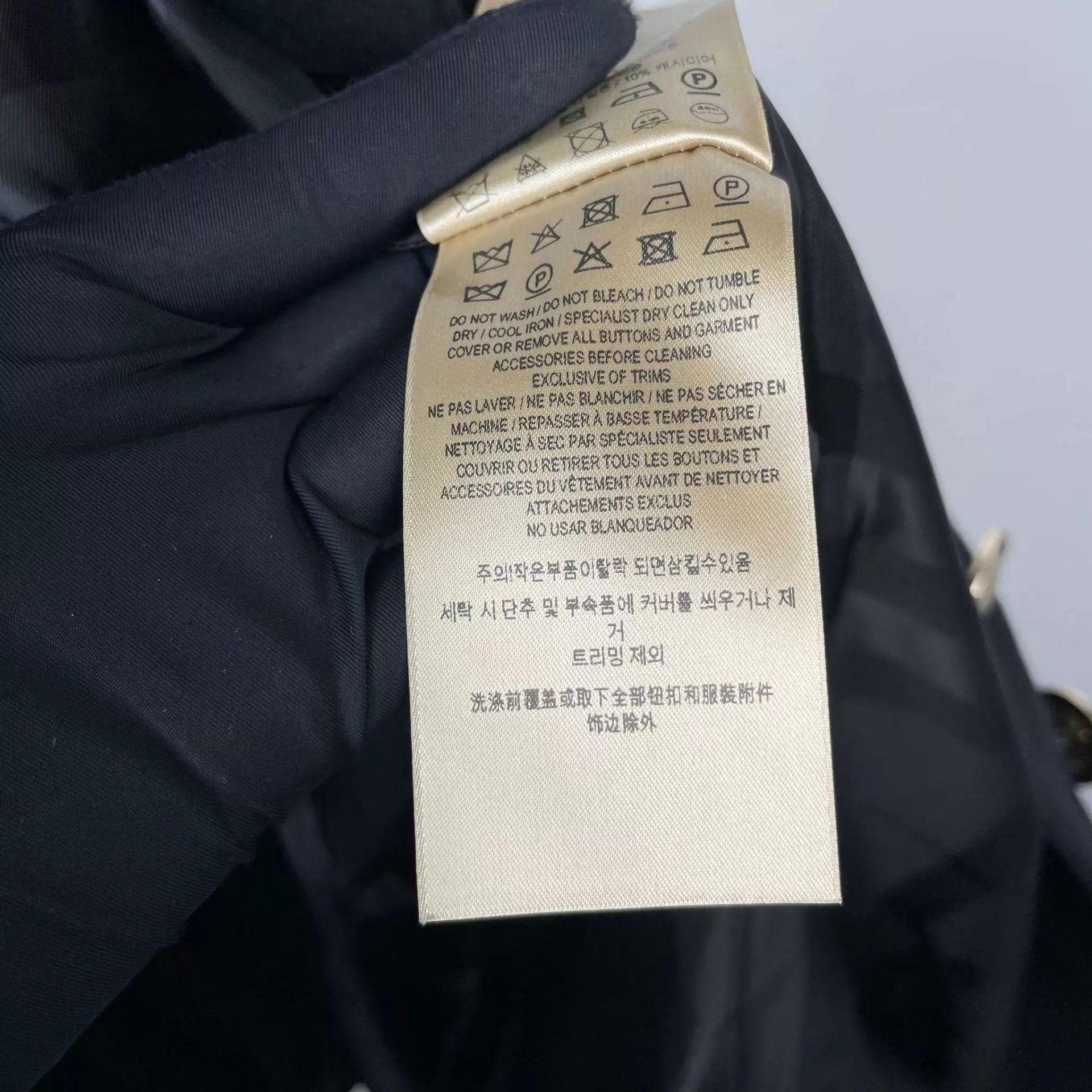 Burberry Burberry Wool Coat Black Size 6 Size XS / US 0-2 / IT 36-38 - 6 Thumbnail