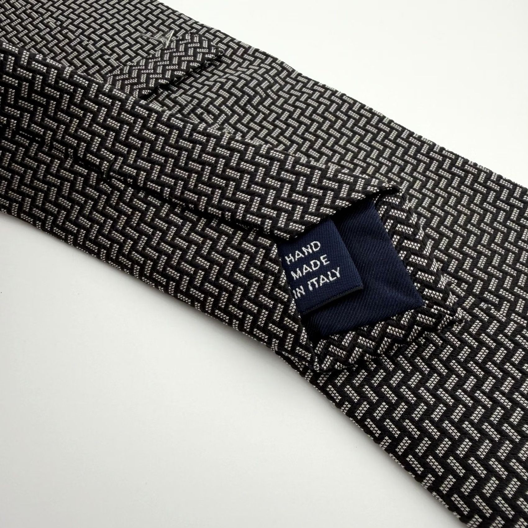 Polo Ralph Lauren Polo Ralph Lauren Tie Black Geometric Silk Hand Made in Italy Mens Size US M / EU 48-50 / 2 - 3 Thumbnail