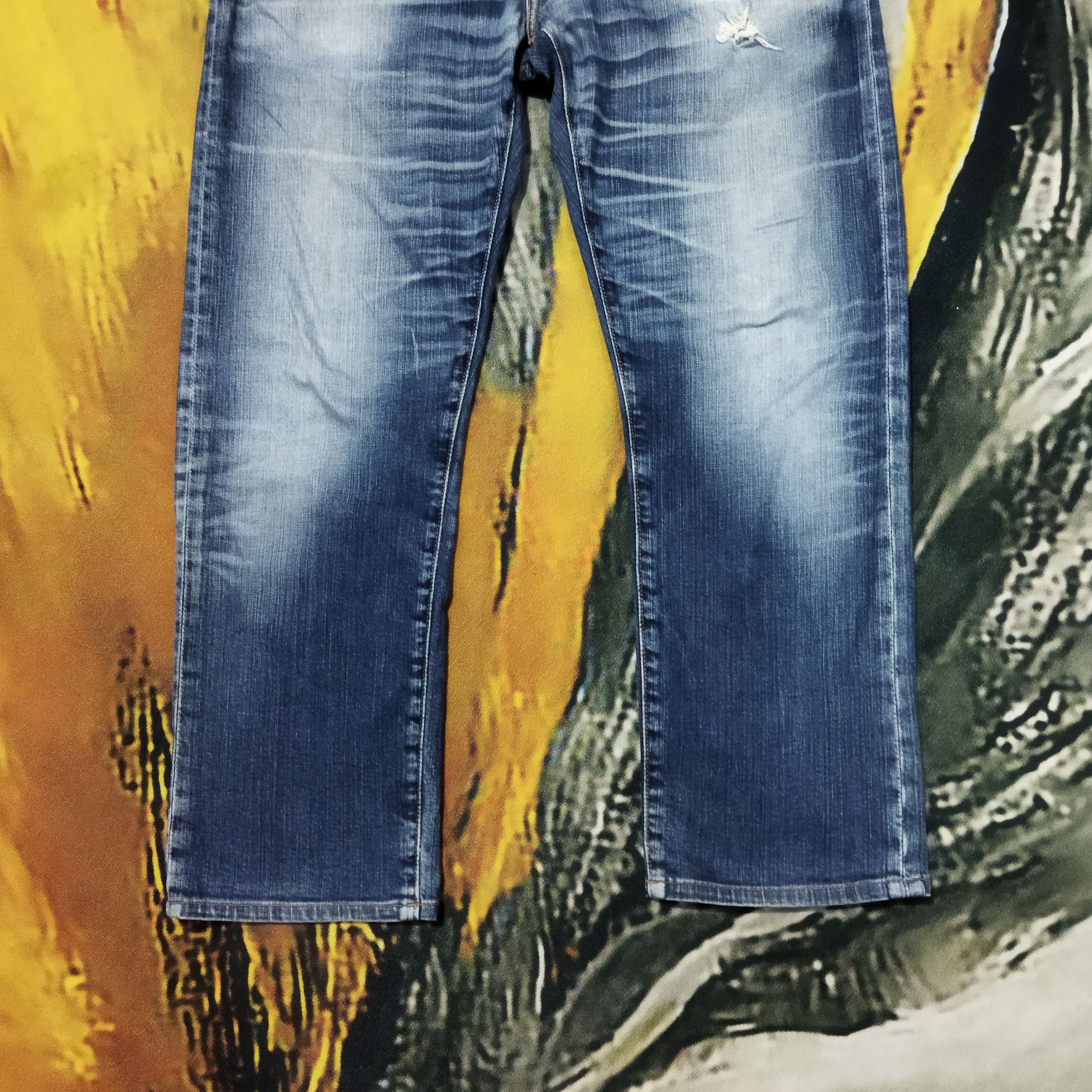 Levi's × Vintage VINTAGE LEVIS 551 DISTRESSED FADED BLUE Size US 36 / EU 52 - 3 Thumbnail