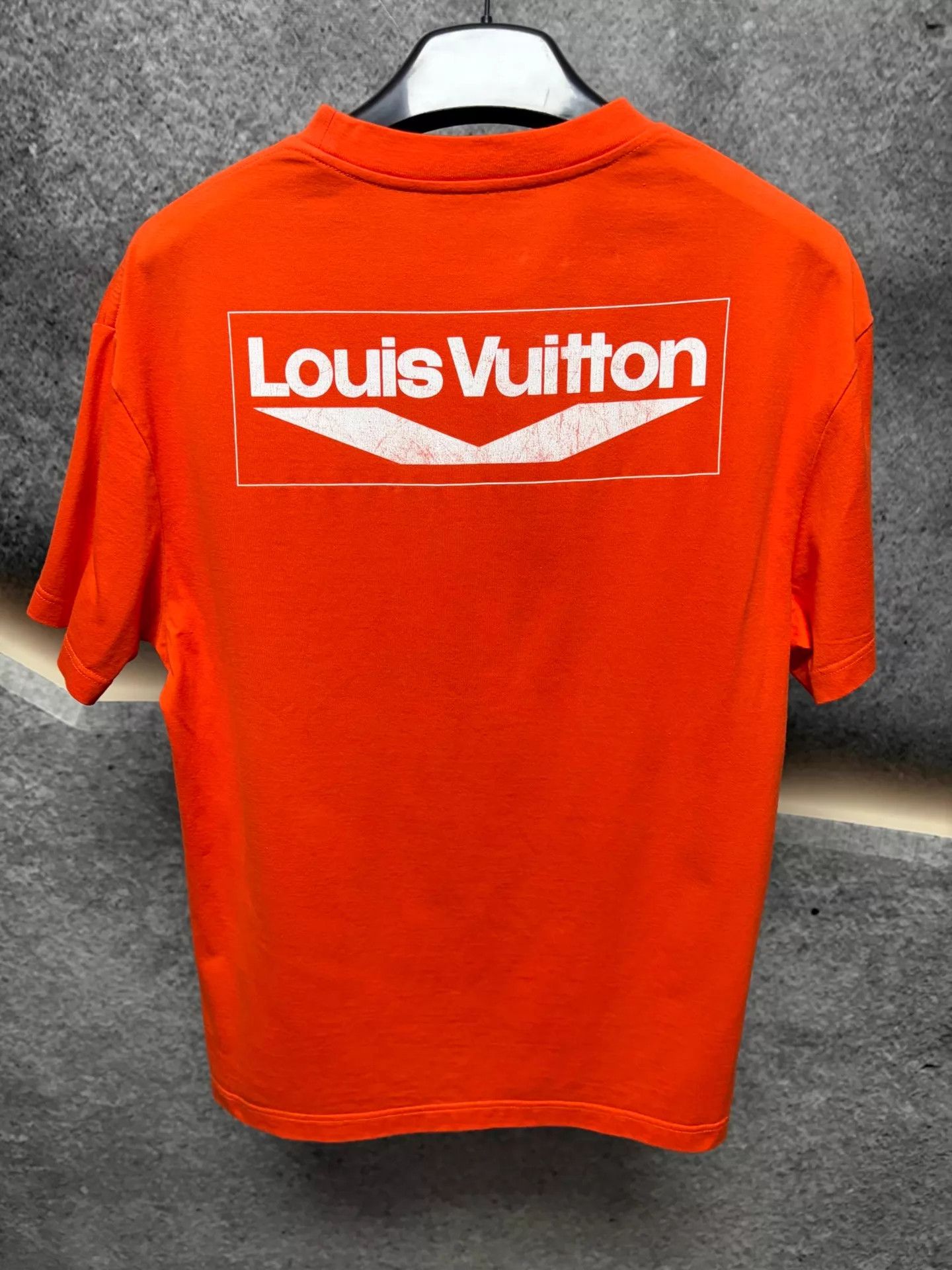 Louis Vuitton LV orange short-sleeve T-shirt size S Size US S / EU 44-46 / 1 - 2 Thumbnail