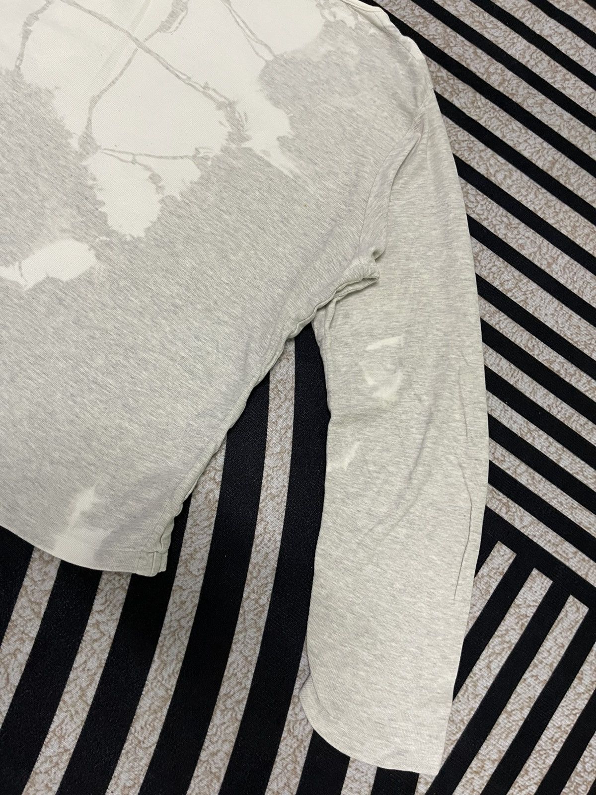 ABAHOUSE ❌RARE❌1990 ABAHOUSE ART DESIGN LONG SLEEVE TEES Size US L / EU 52-54 / 3 - 12 Thumbnail