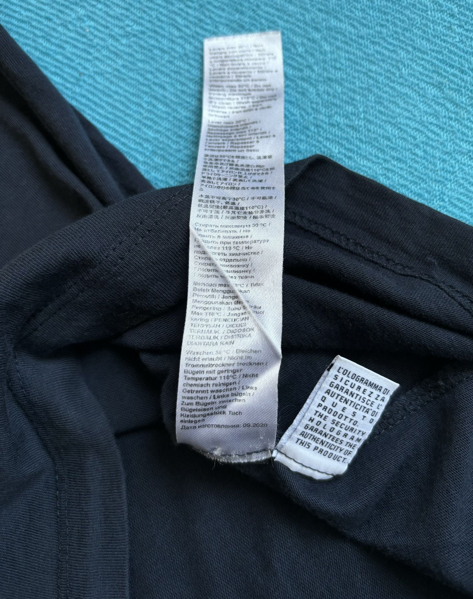 Roberto Cavalli Roberto Cavalli navy T-shirt Size. M Size US M / EU 48-50 / 2 - 12 Thumbnail