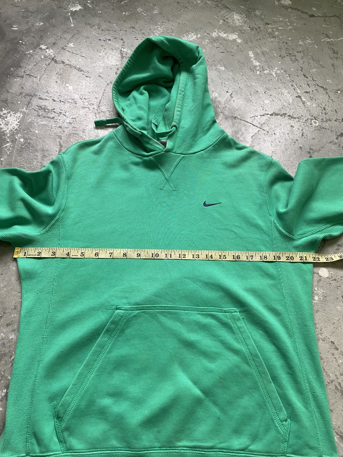 Nike Nike Small Swoosh Zipper Hoodie Size US L / EU 52-54 / 3 - 13 Thumbnail