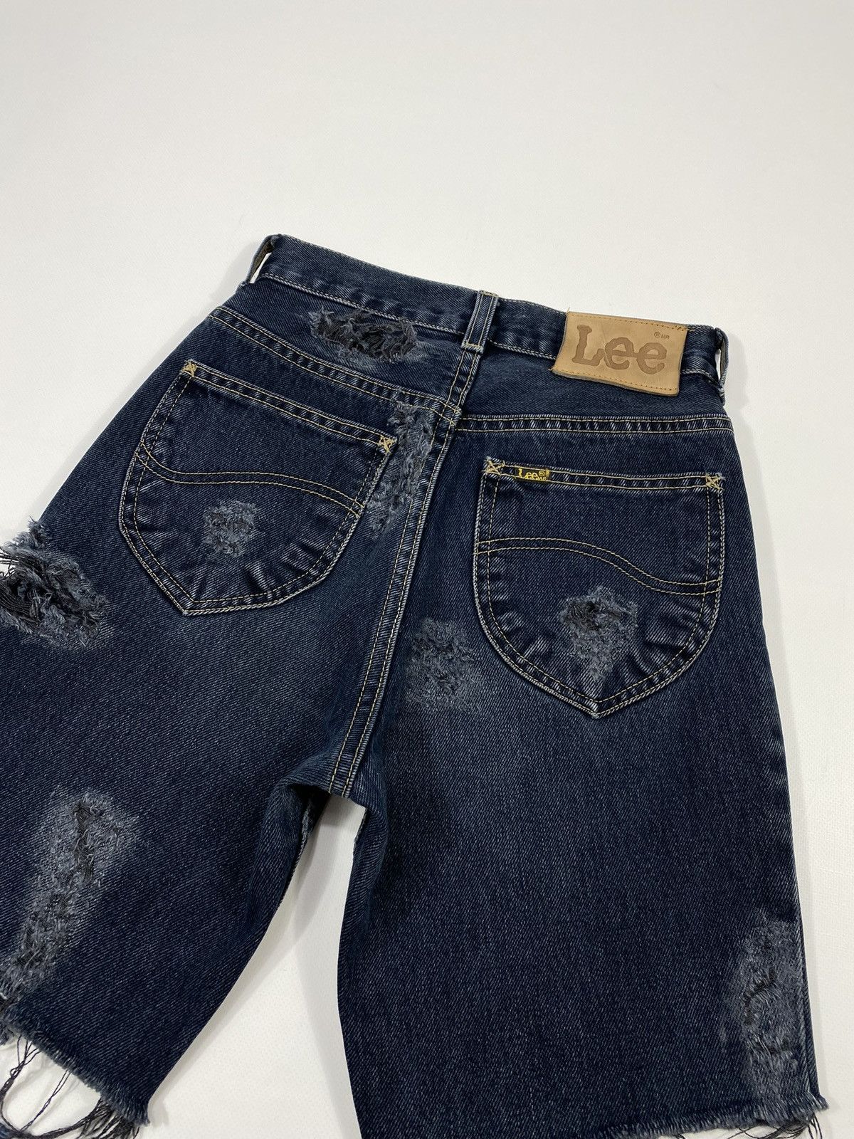 Lee 🔥LASTDROP🔥 Vintage 90s Lee USA Made Distressed Denim Shorts Size 26" / US 2 / IT 38 - 18 Thumbnail