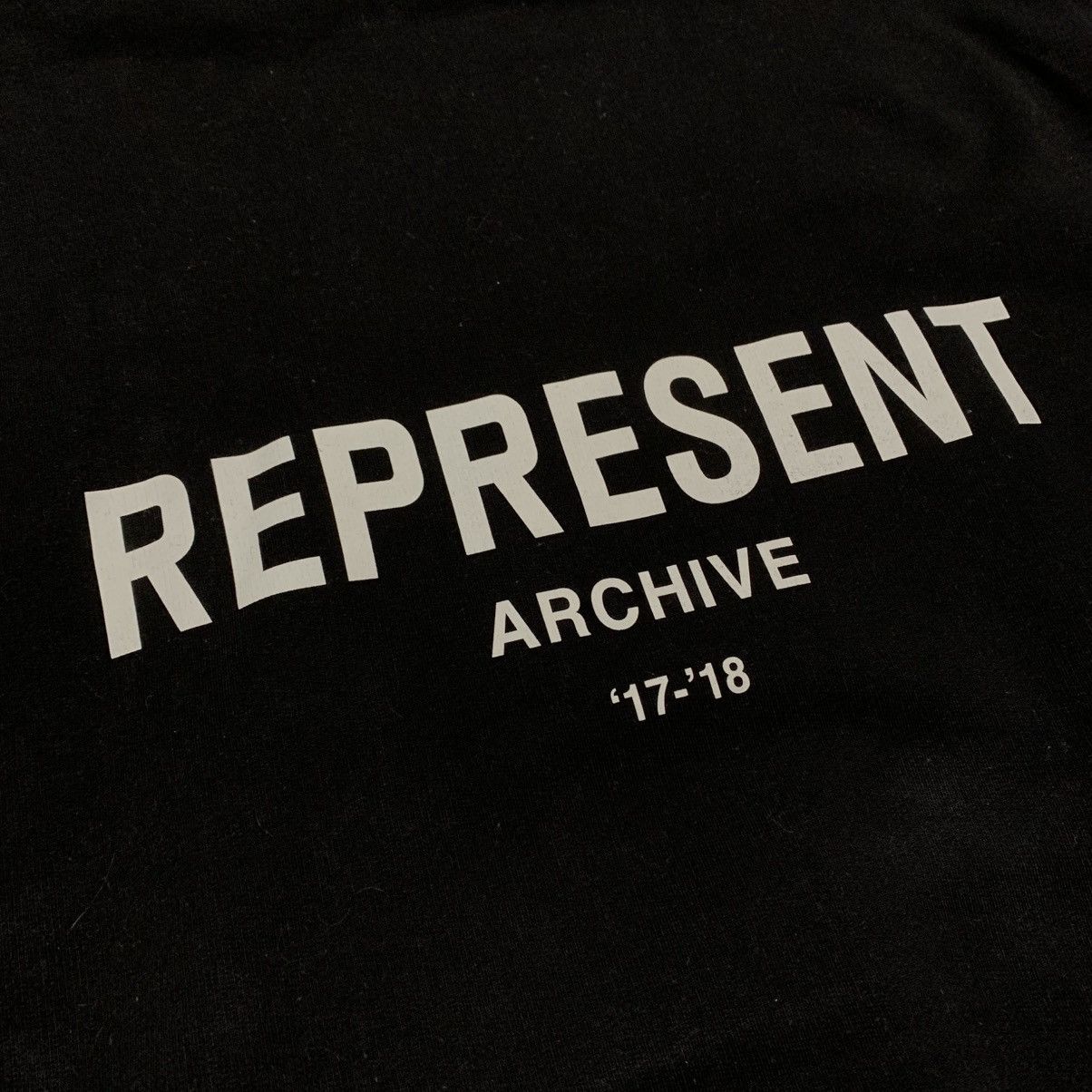 Represent Clo. Represent Medium British Archive Graphic Black Hoodie Size US M / EU 48-50 / 2 - 4 Thumbnail