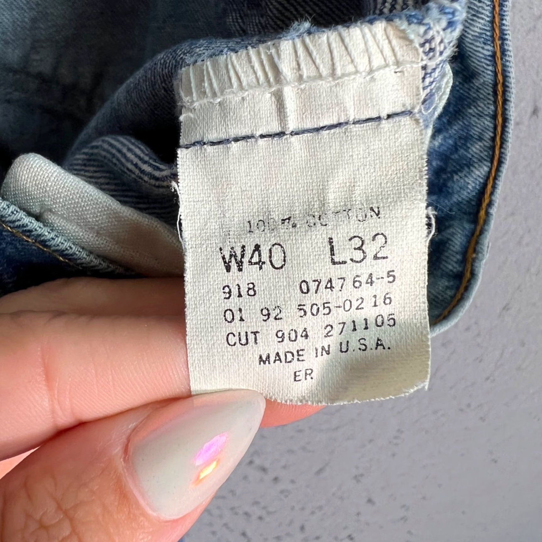 Levi's Levi's 505 Jeans Mens Size 38 x 31 Blue Denim Straight Pocket Cotton Classic Vintage No 5-Pocket Design Regular Waist 38 Inseam 31"} Size US 38 / EU 54 - 4 Thumbnail