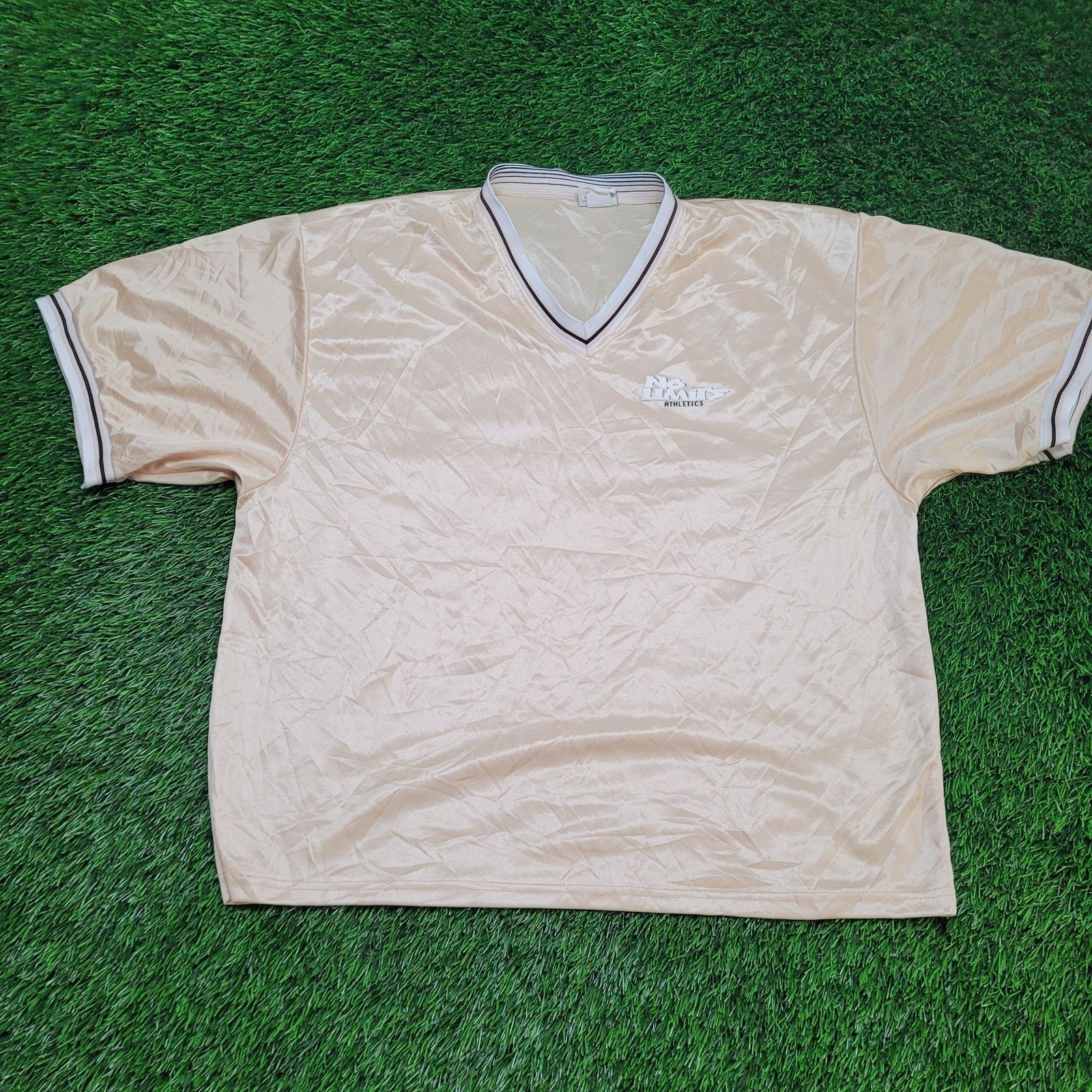 Vintage VTG 90s No Limits Shiny Satin Jersey Large Boxy Fit Baggy Size US L / EU 52-54 / 3 - 1 Thumbnail