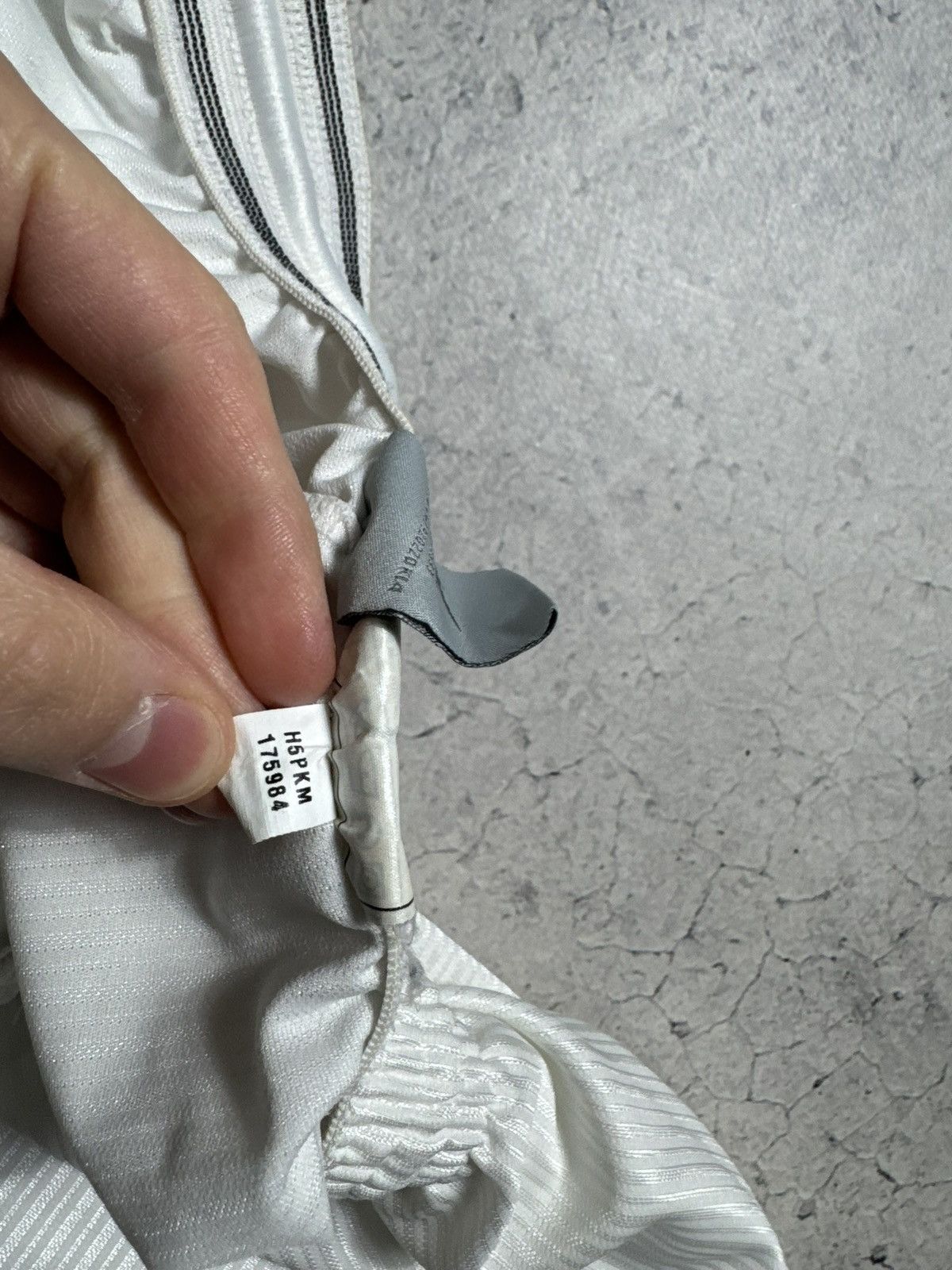 Nike Nike Vintage Shorts White Drill Swoosh Y2K Size US 38 / EU 54 - 6 Thumbnail