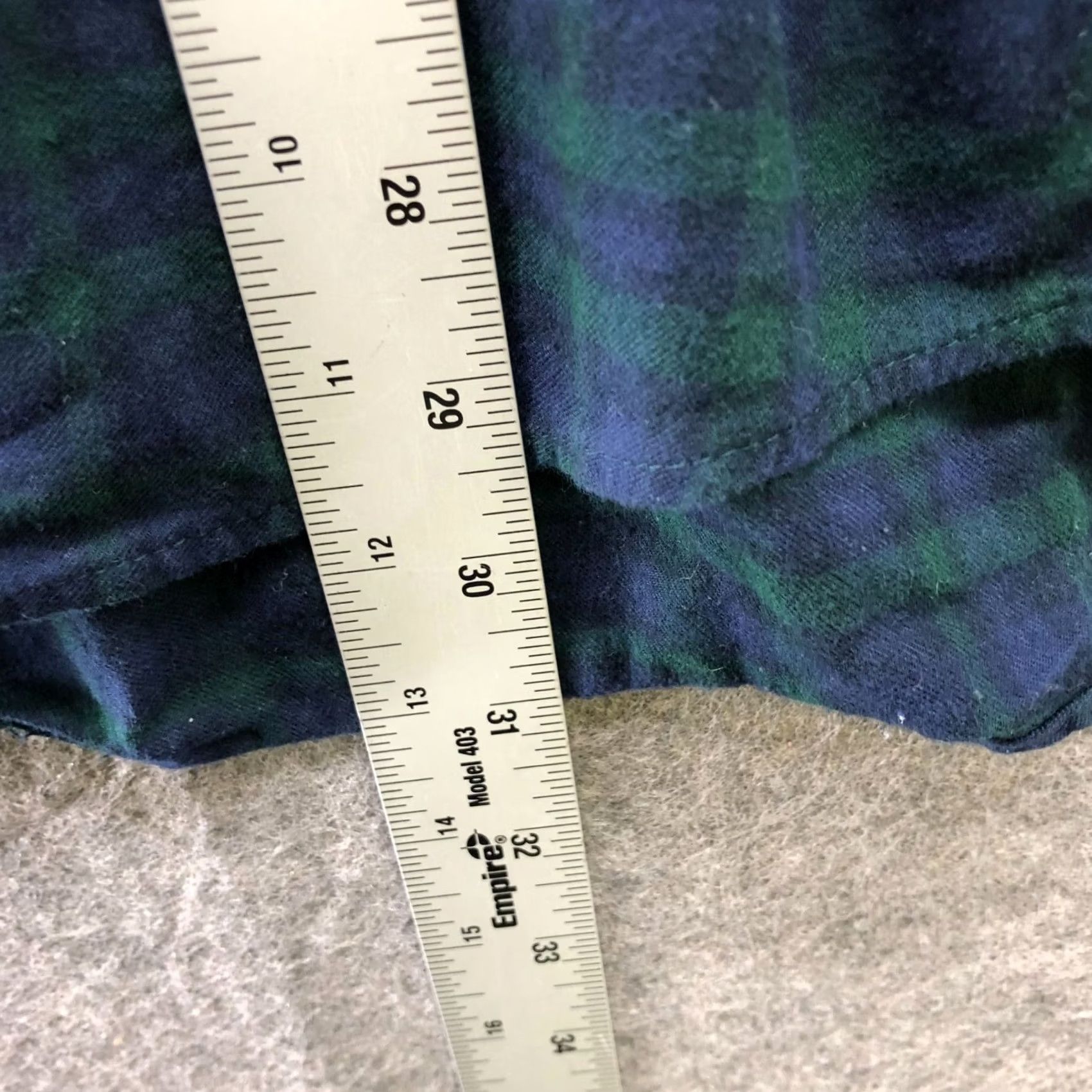 Uniqlo Uniqlo Flannel Shirt Mens XL Cotton Blackwatch Plaid Tartan Long Sleeve Size US XL / EU 56 / 4 - 7 Thumbnail
