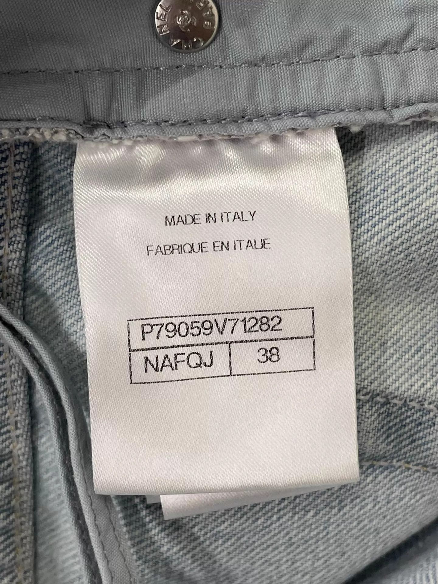 Chanel Chanel 25P Light Wash Pearl Chain Jeans Women's 38 Size 27" / US 4 / IT 40 - 4 Thumbnail