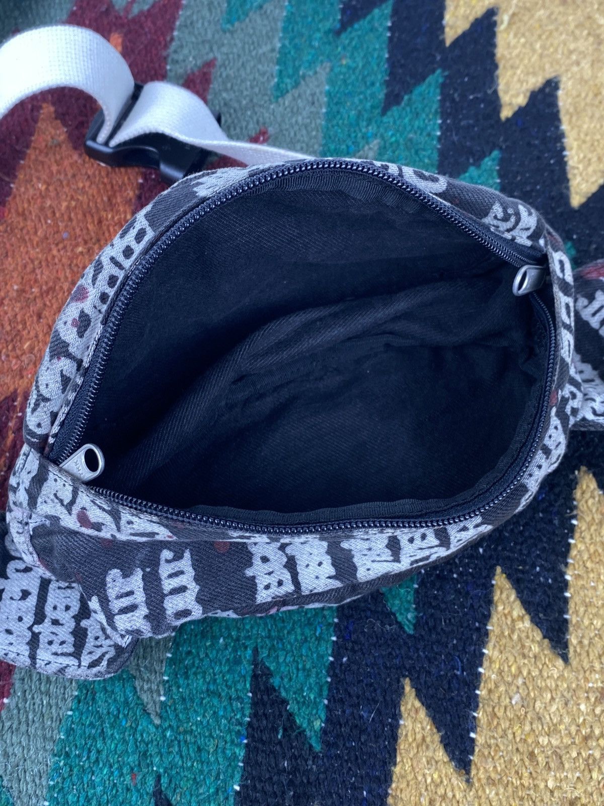 Hysteric Glamour 2000's Hysteric Glamour Script Cotton Waist Bag Size ONE SIZE - 5 Thumbnail