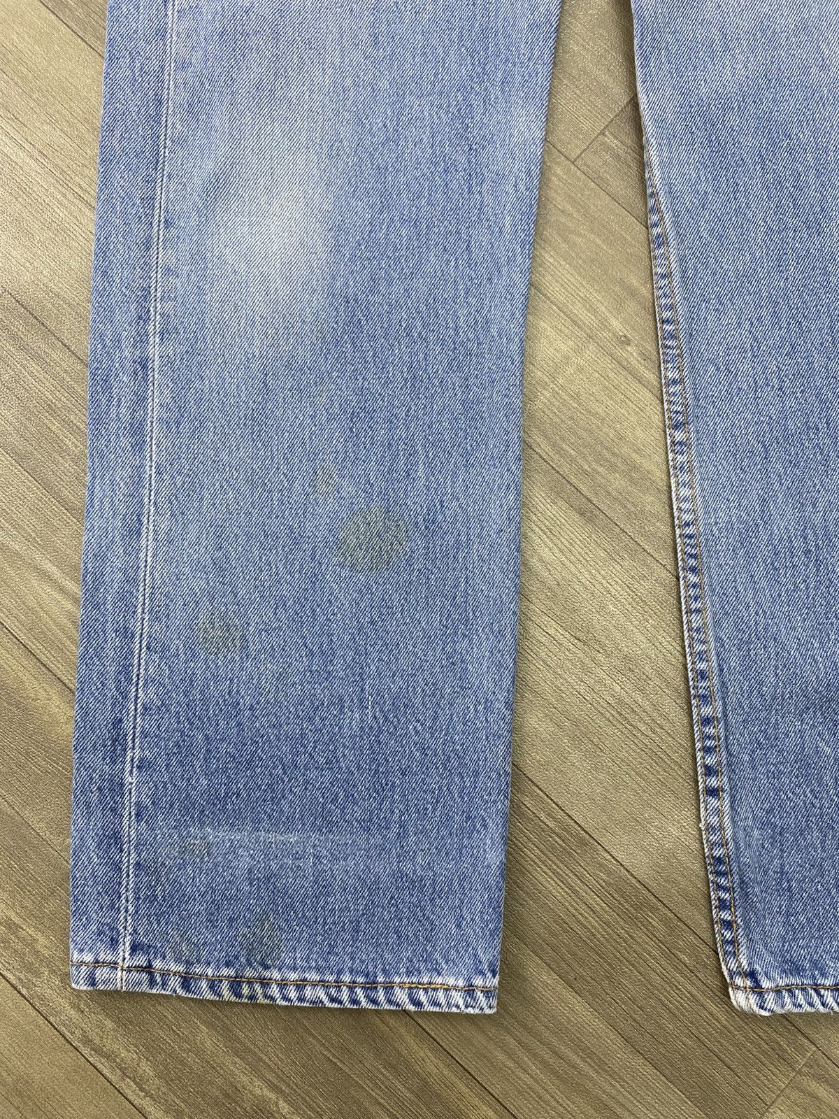 Levi's Vintage Clothing 🇺🇸1990s Vintage Levis 501 USA Straight 32x33 Light Blue Jeans Size US 30 / EU 46 - 6 Thumbnail