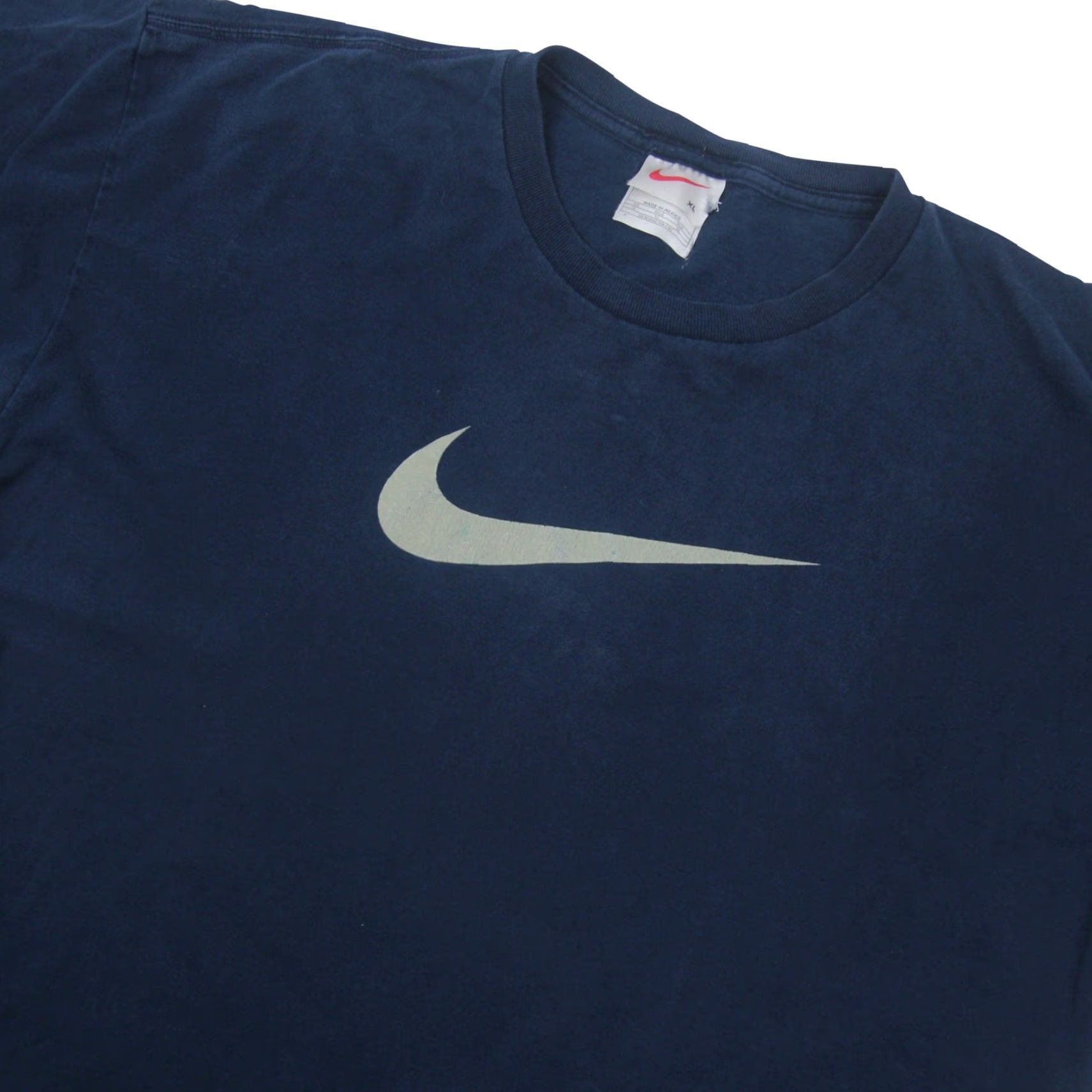 Nike VINTAGE Nike Mens XL T-Shirt Blue Swoosh Graphic Shirt Mens XL Blue Nike T-Shirt Size US XL / EU 56 / 4 - 2 Thumbnail